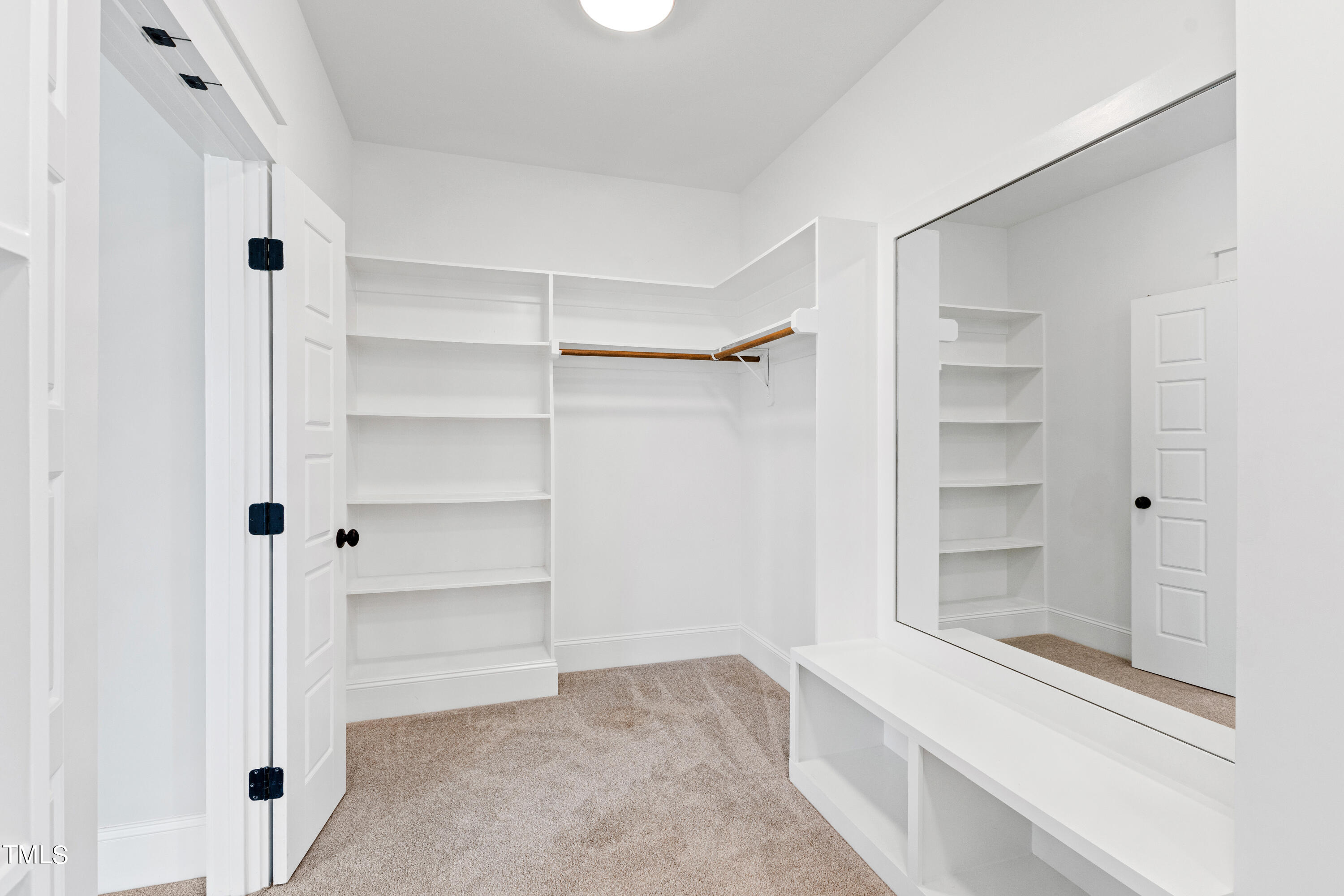 1509 Rock Dove Way