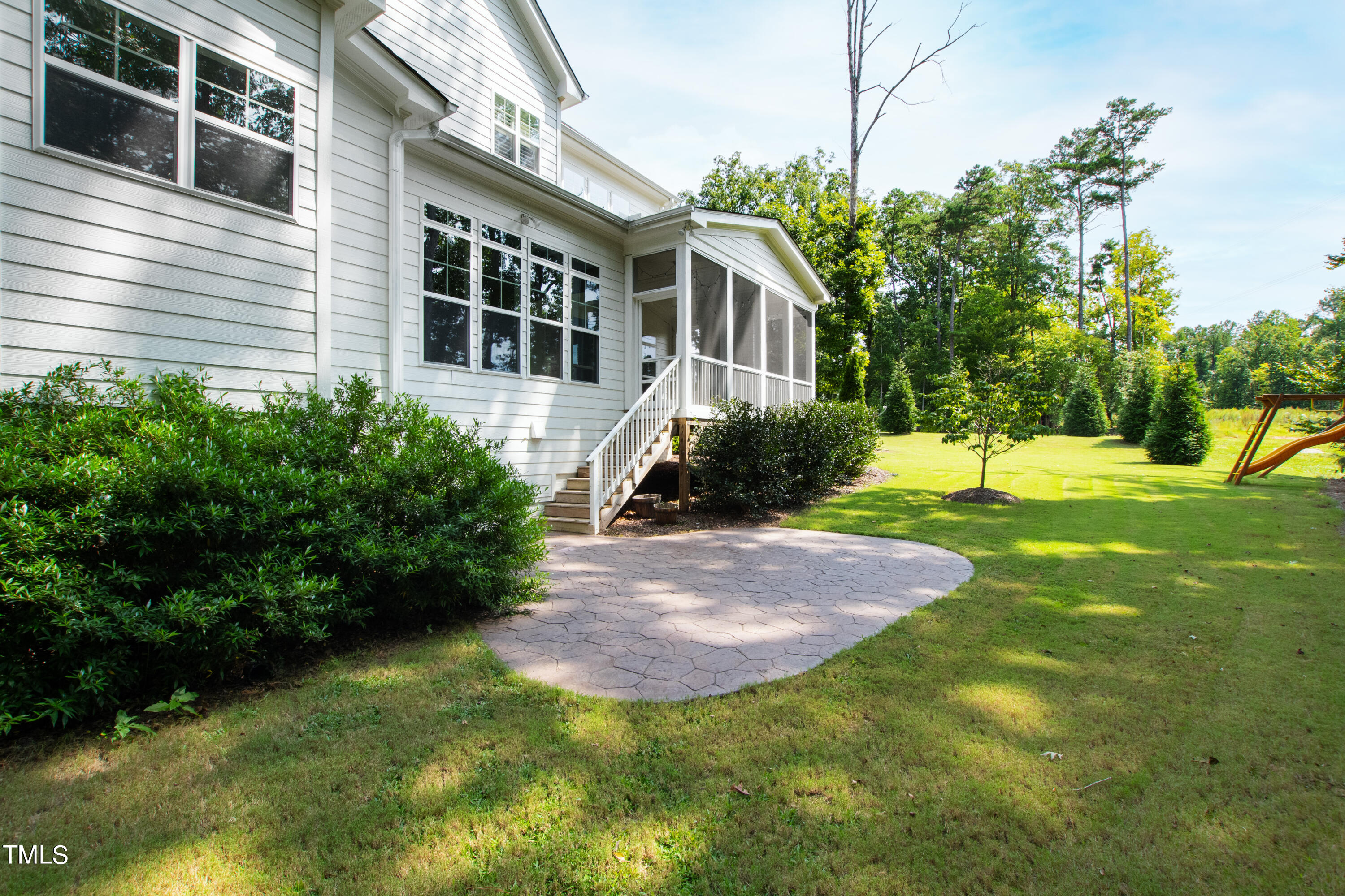 1509 Rock Dove Way