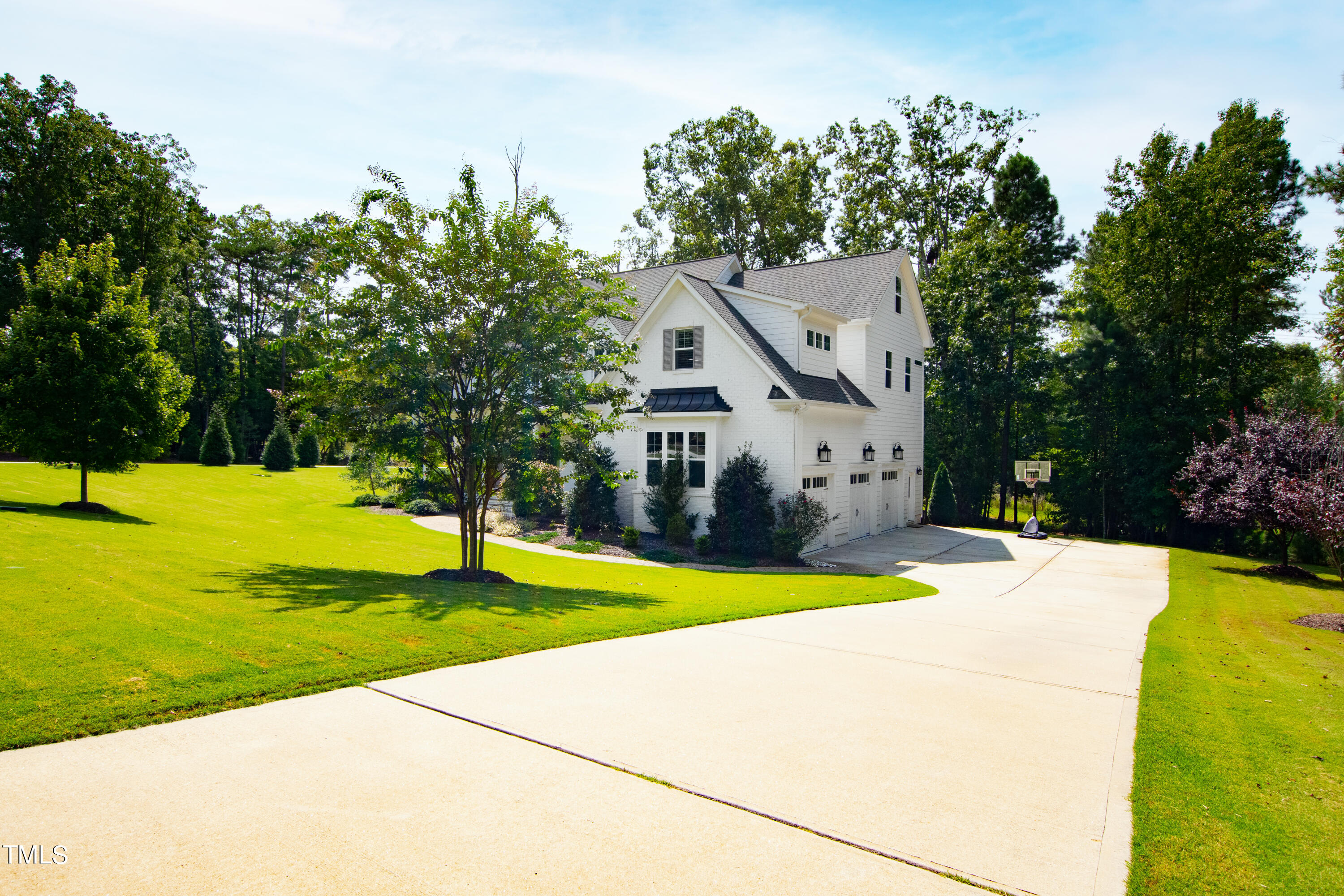 1509 Rock Dove Way