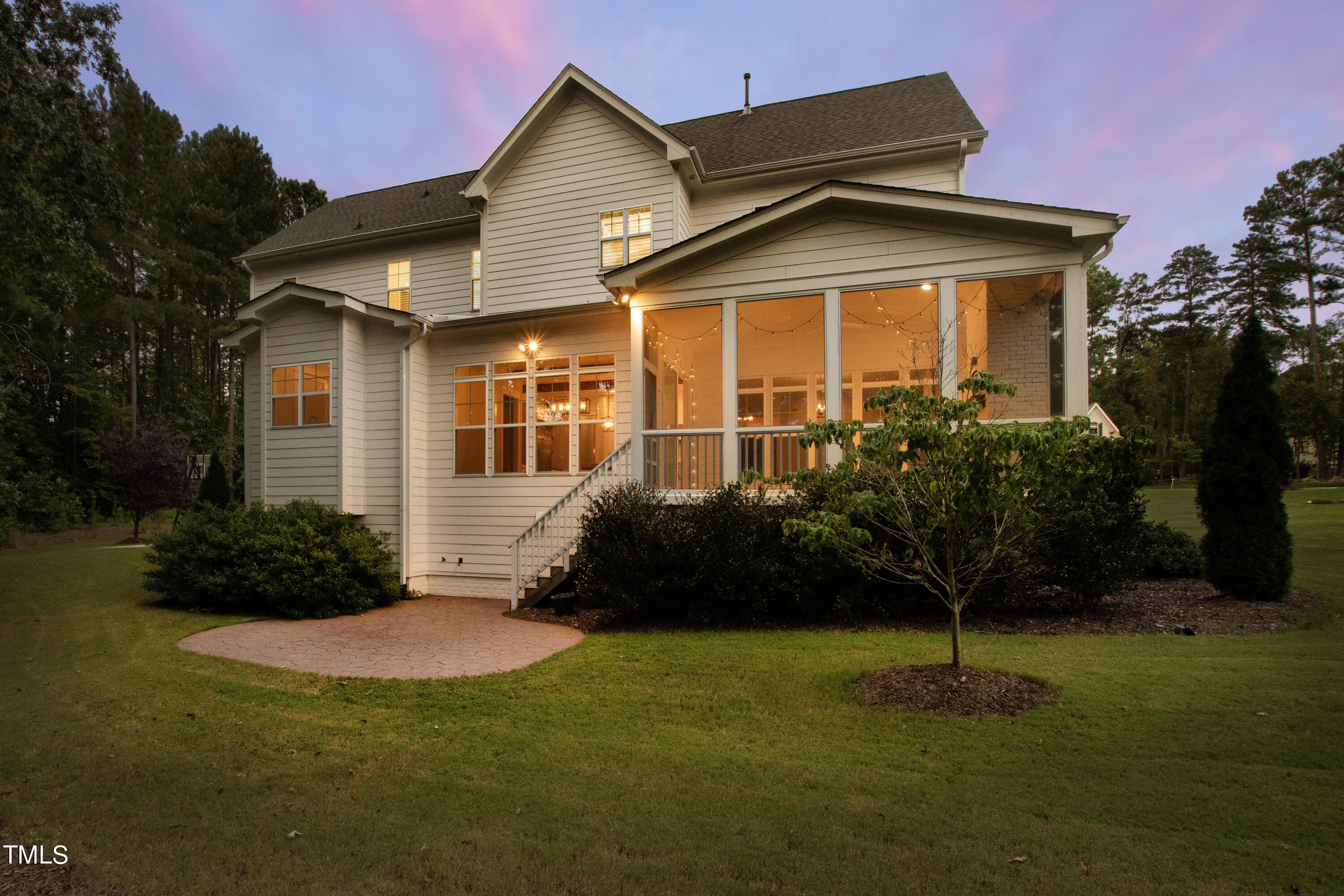 1509 Rock Dove Way