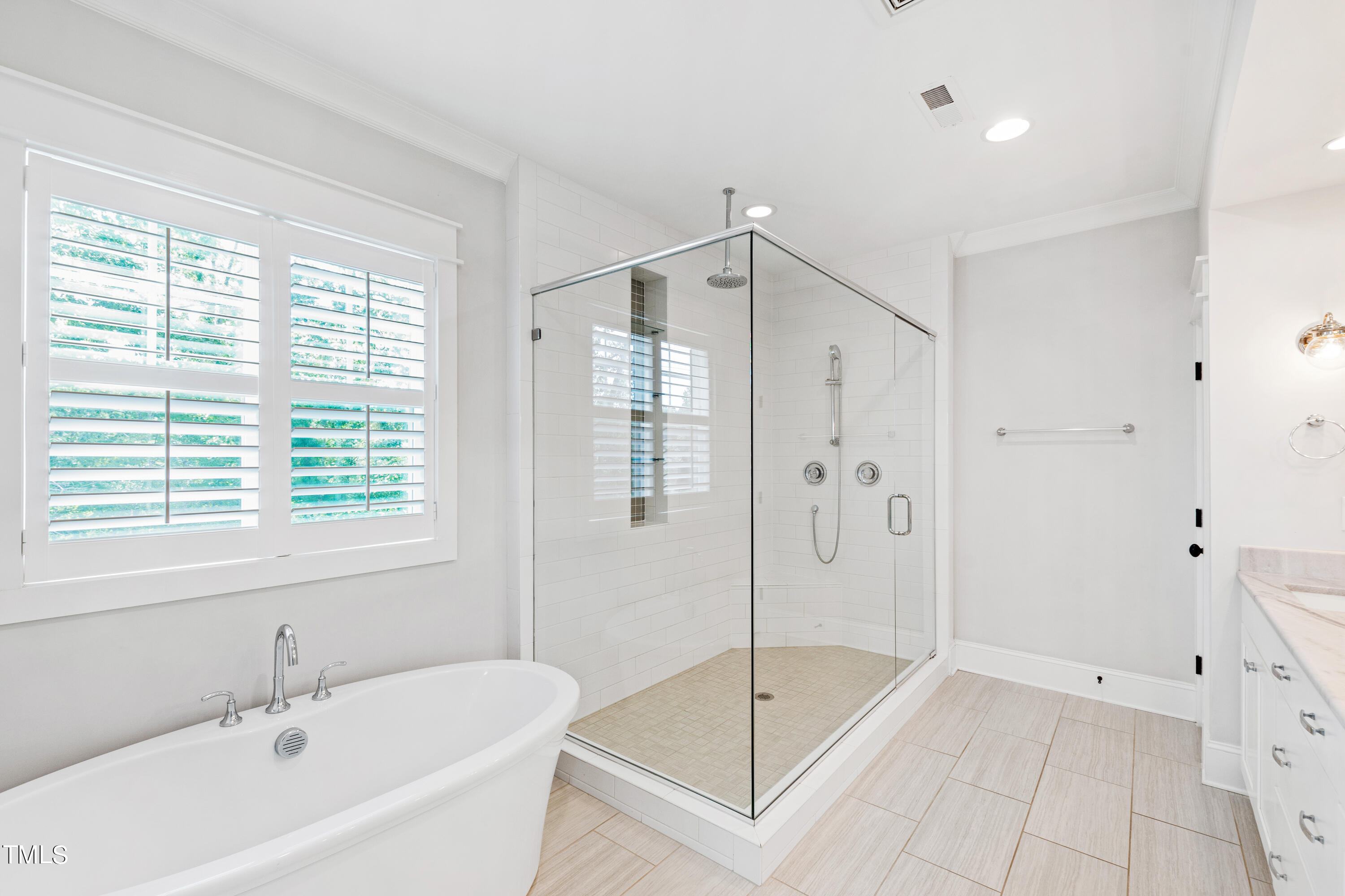1509 Rock Dove Way