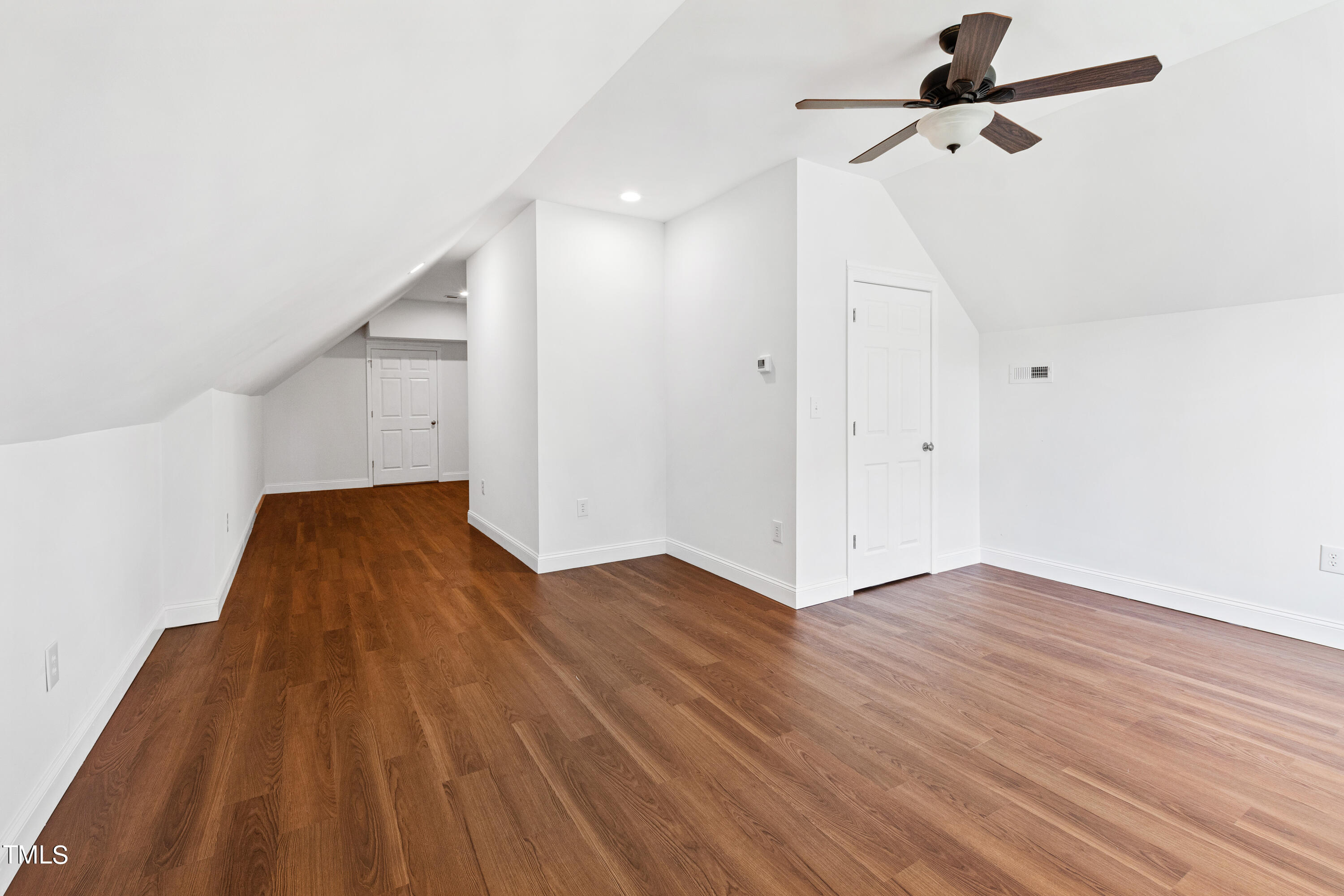 1509 Rock Dove Way