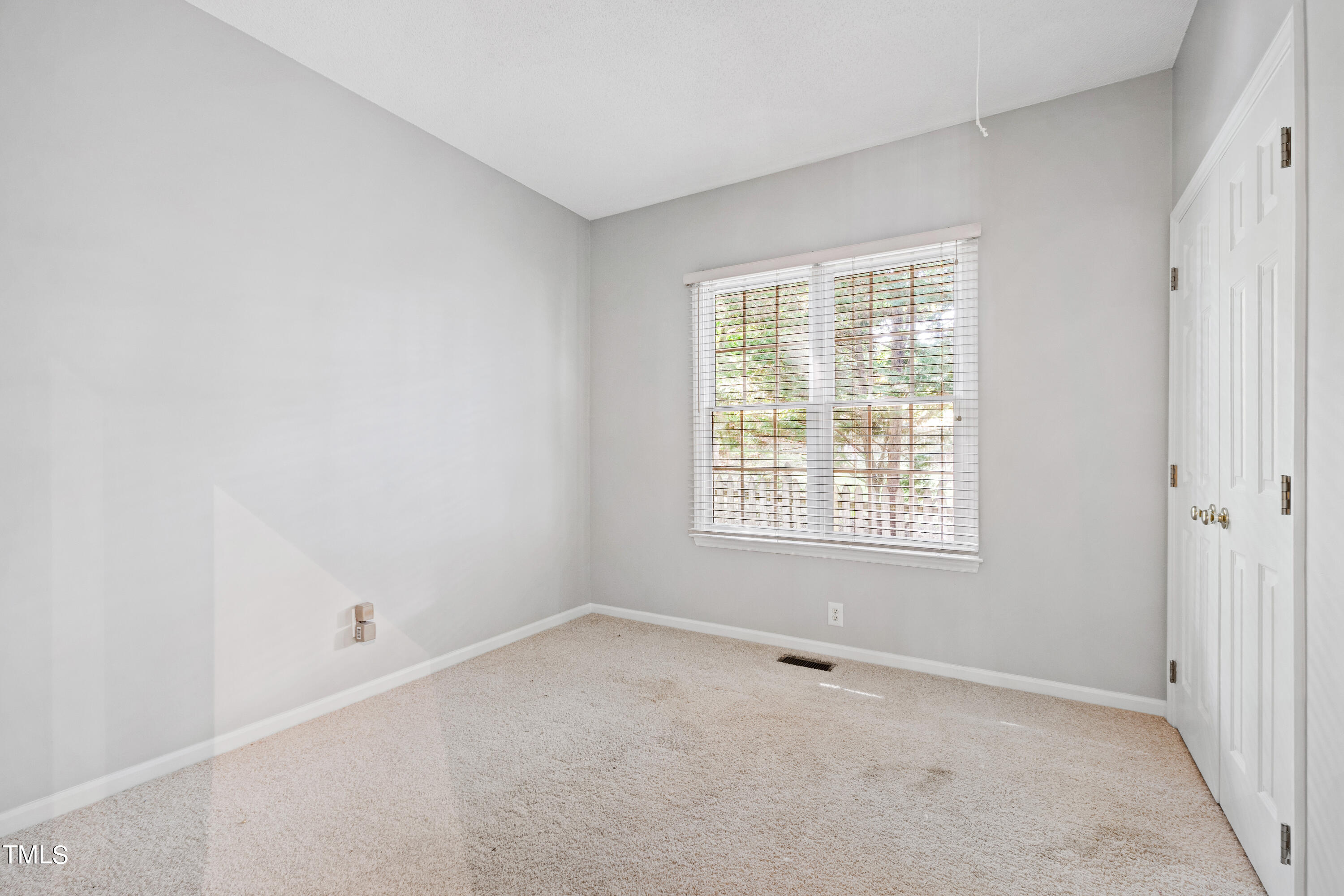 4 Creeks Edge Court