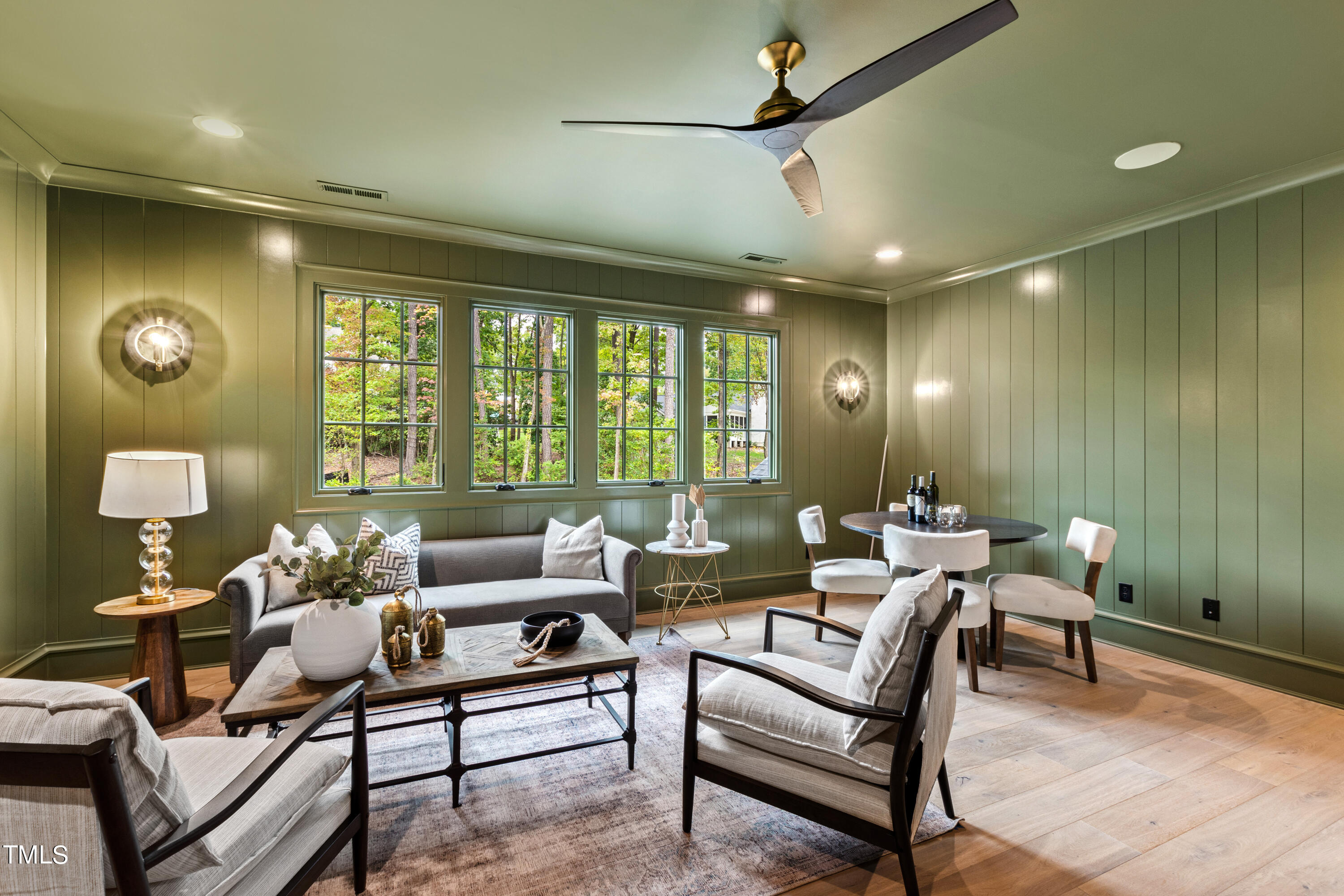 1402 Hunting Ridge Road
