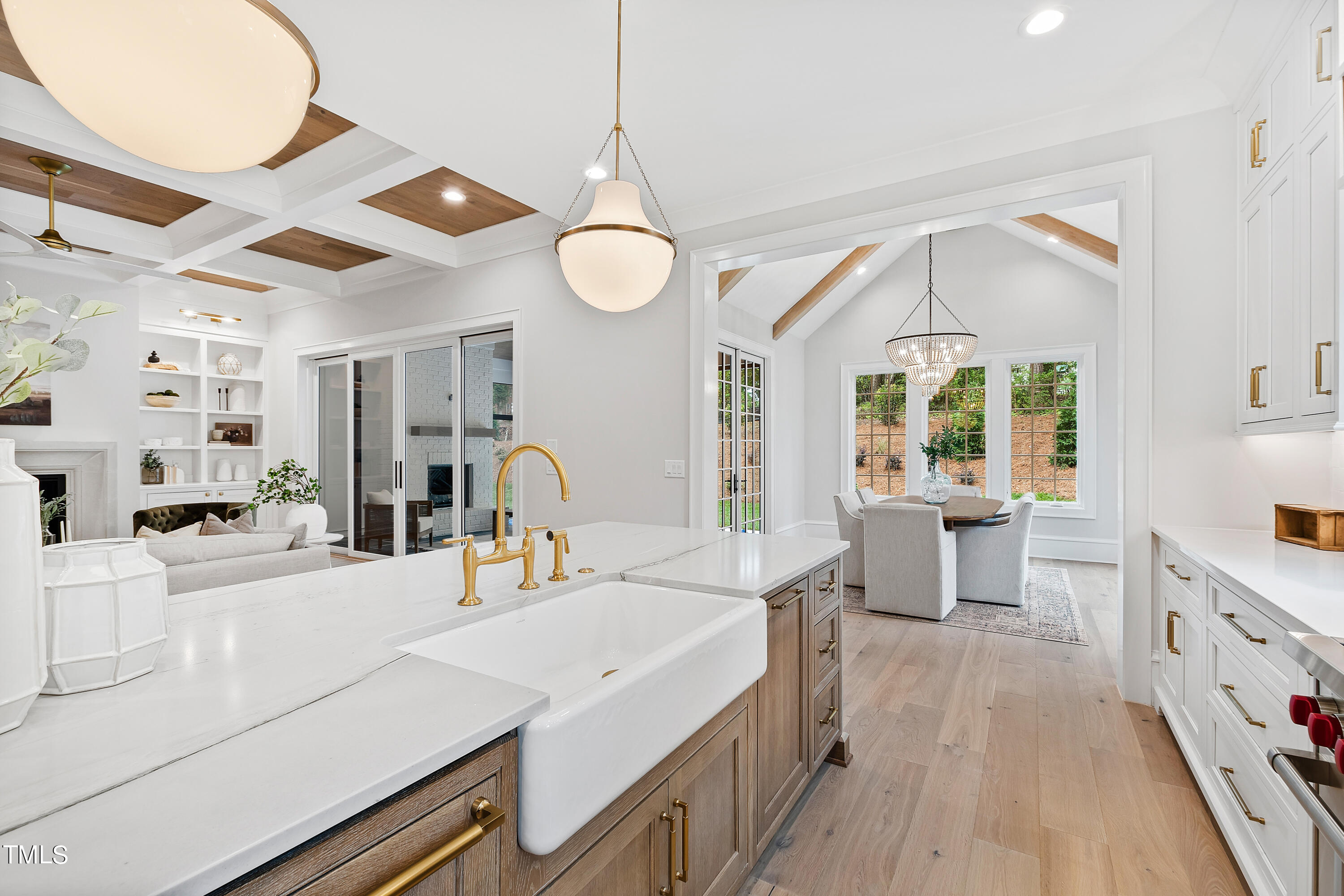 1402 Hunting Ridge Road