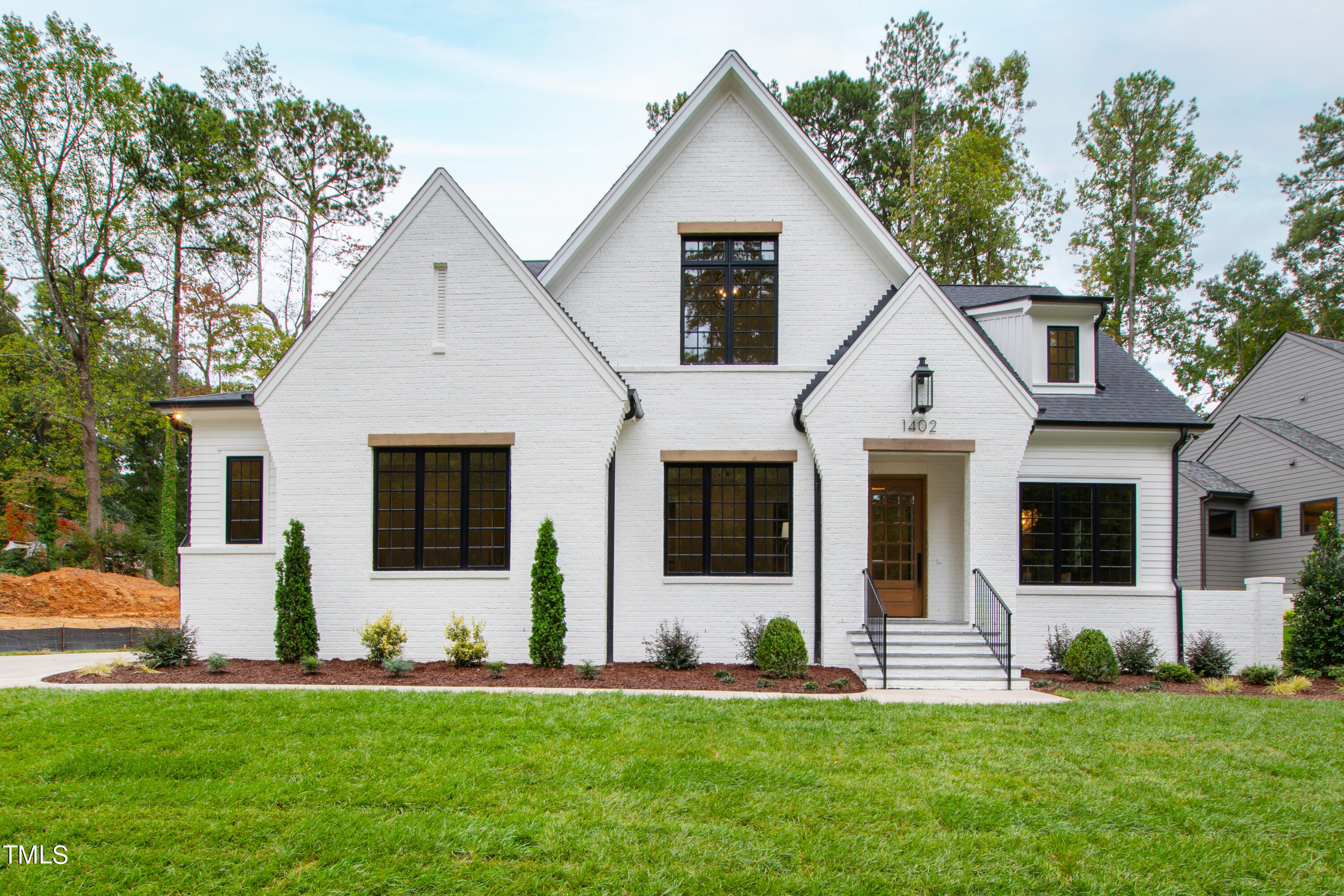 1402 Hunting Ridge Road