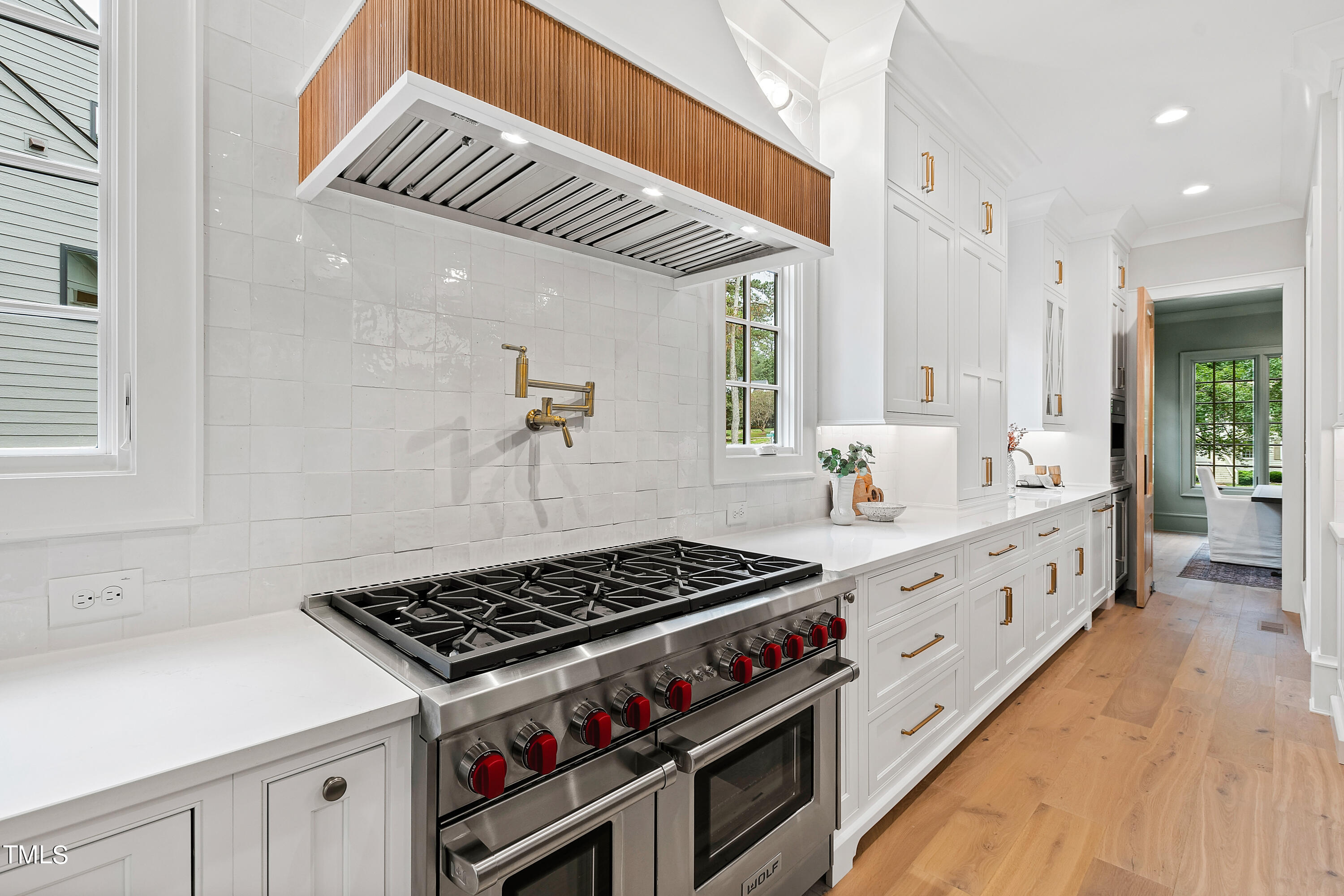 1402 Hunting Ridge Road