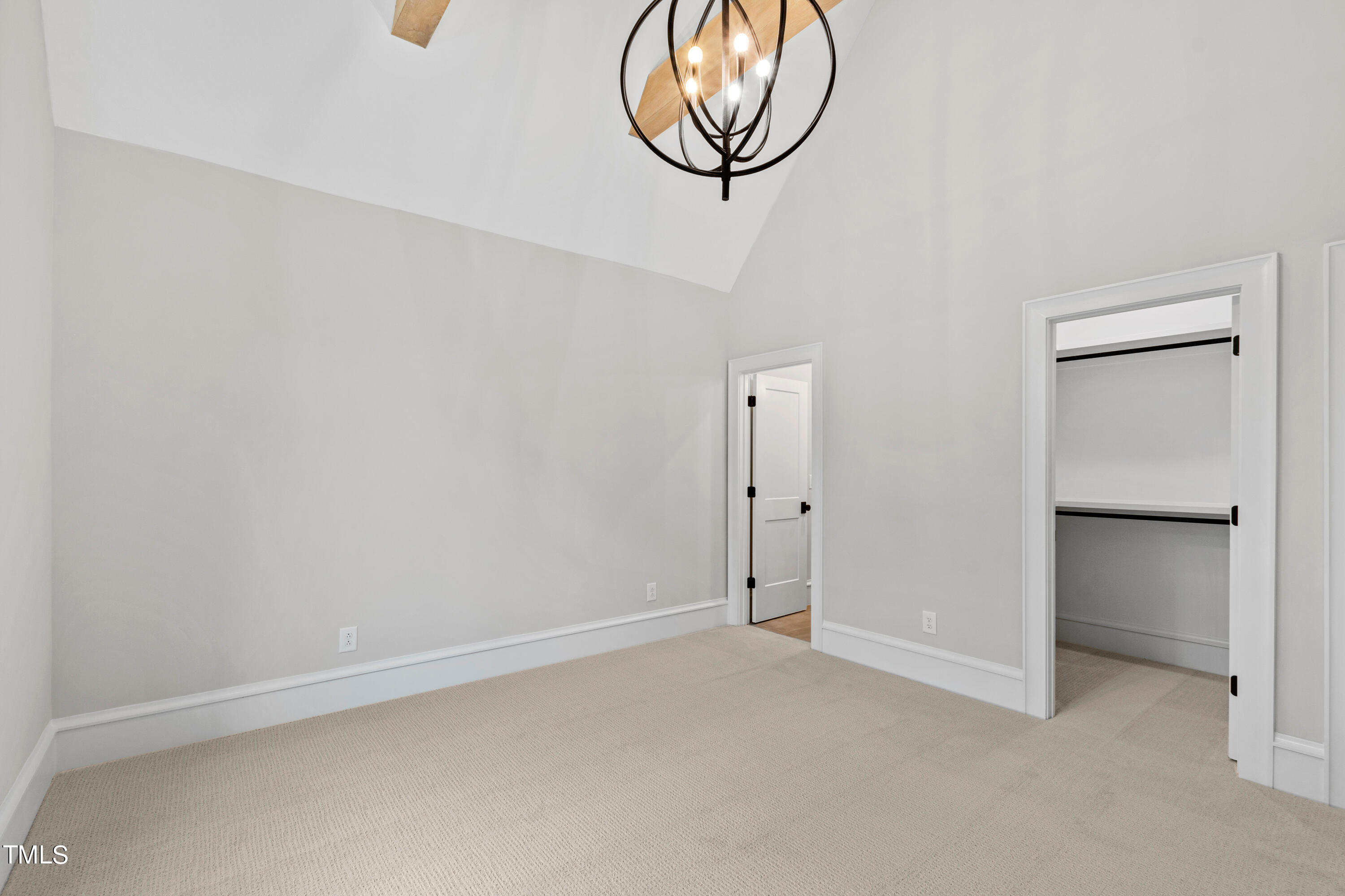 1402 Hunting Ridge Road