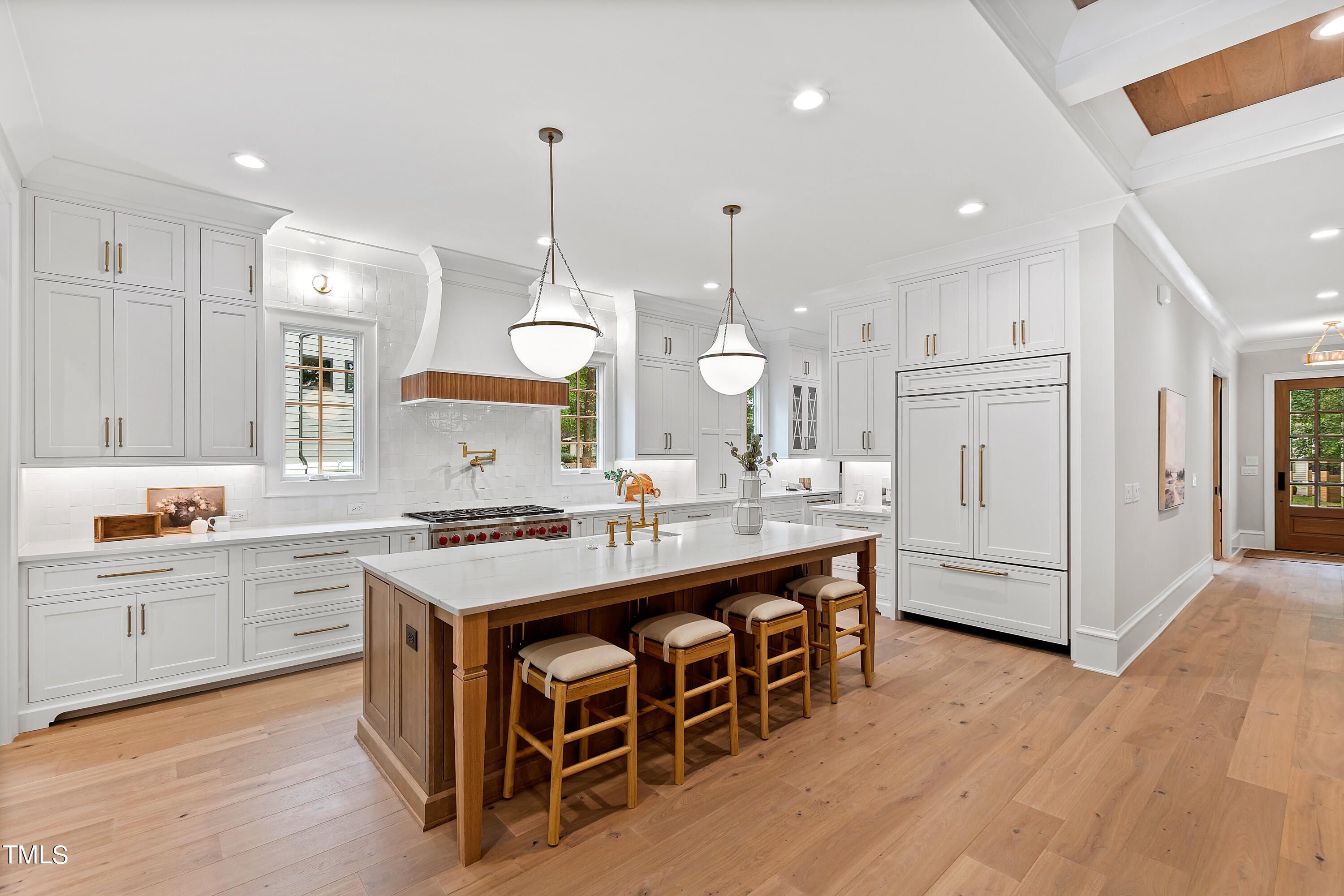 1402 Hunting Ridge Road