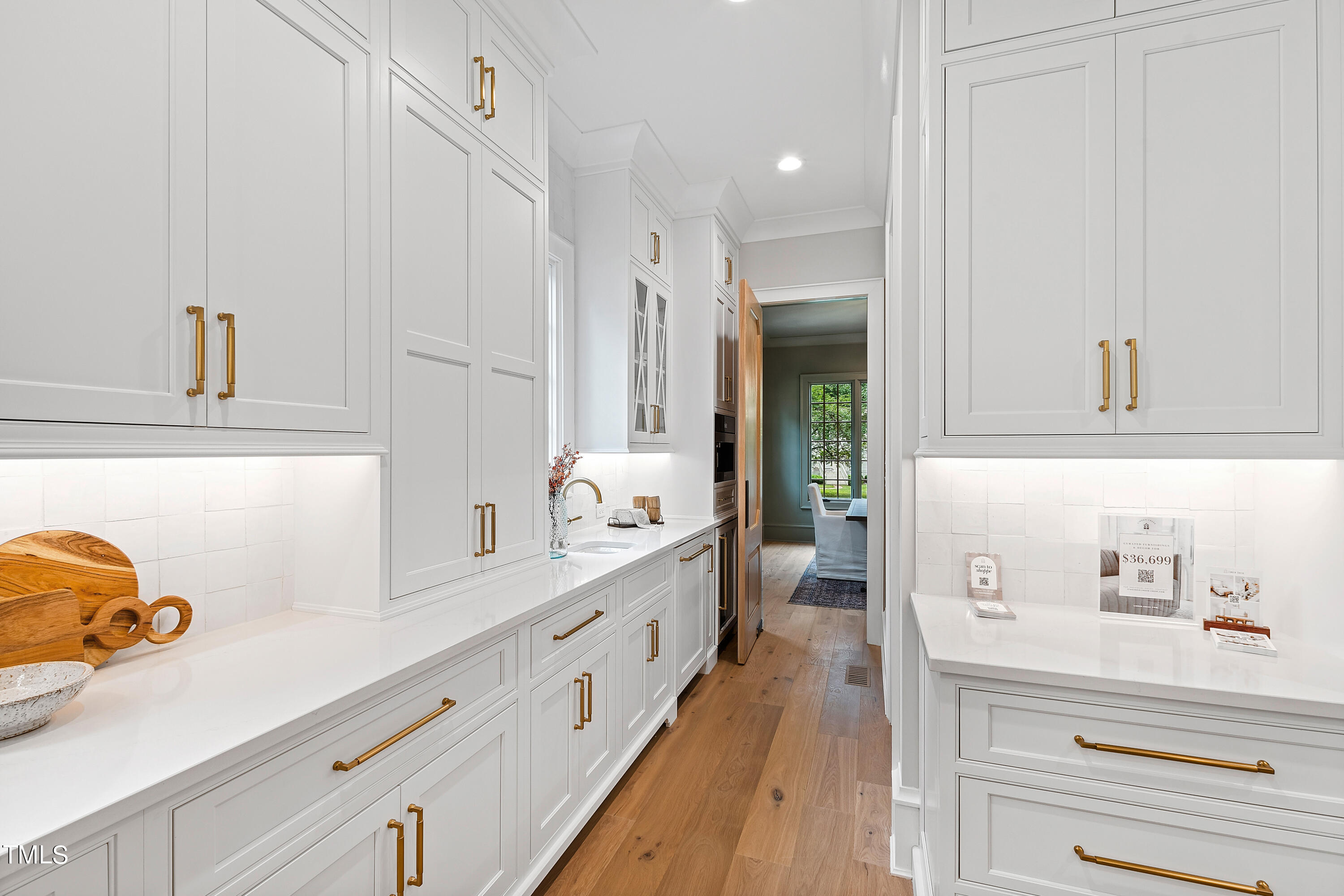 1402 Hunting Ridge Road