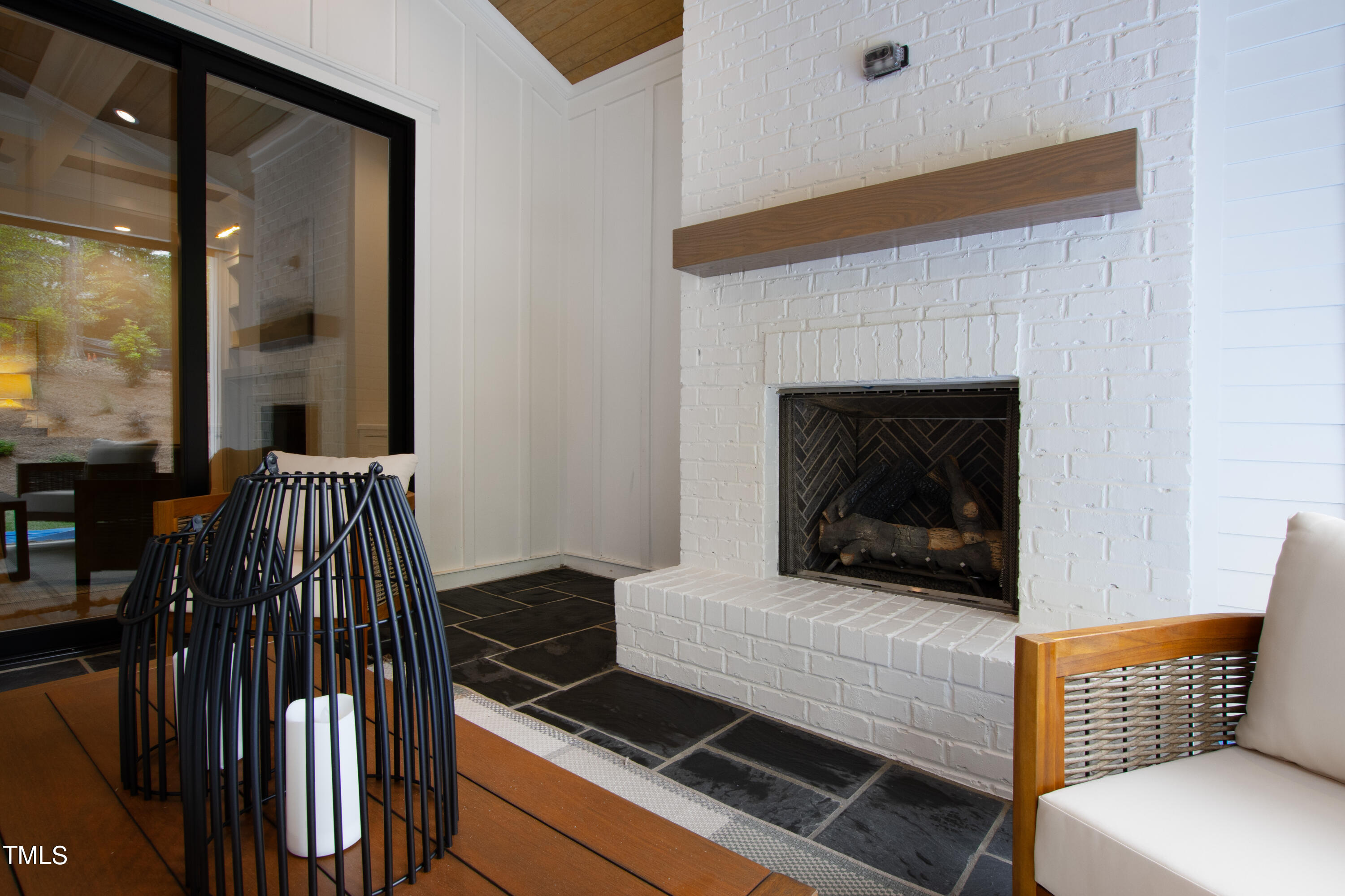 1402 Hunting Ridge Road