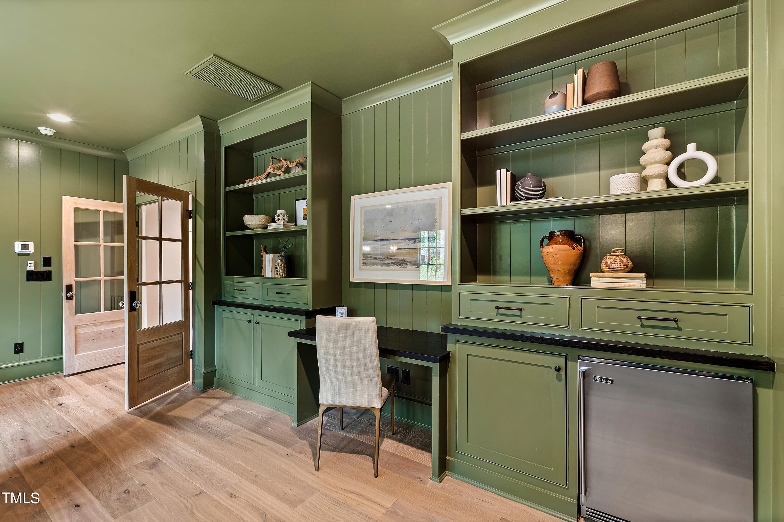 1402 Hunting Ridge Road