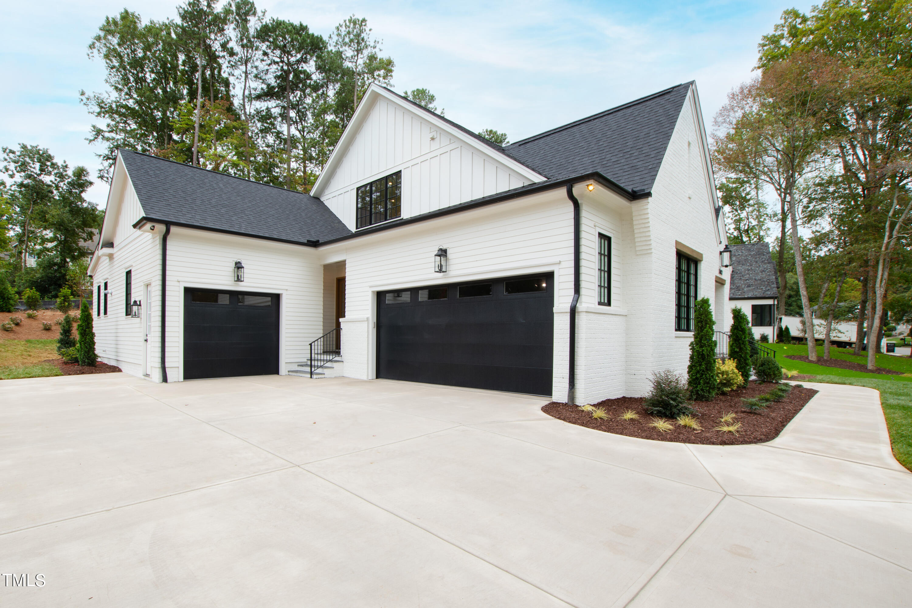 1402 Hunting Ridge Road