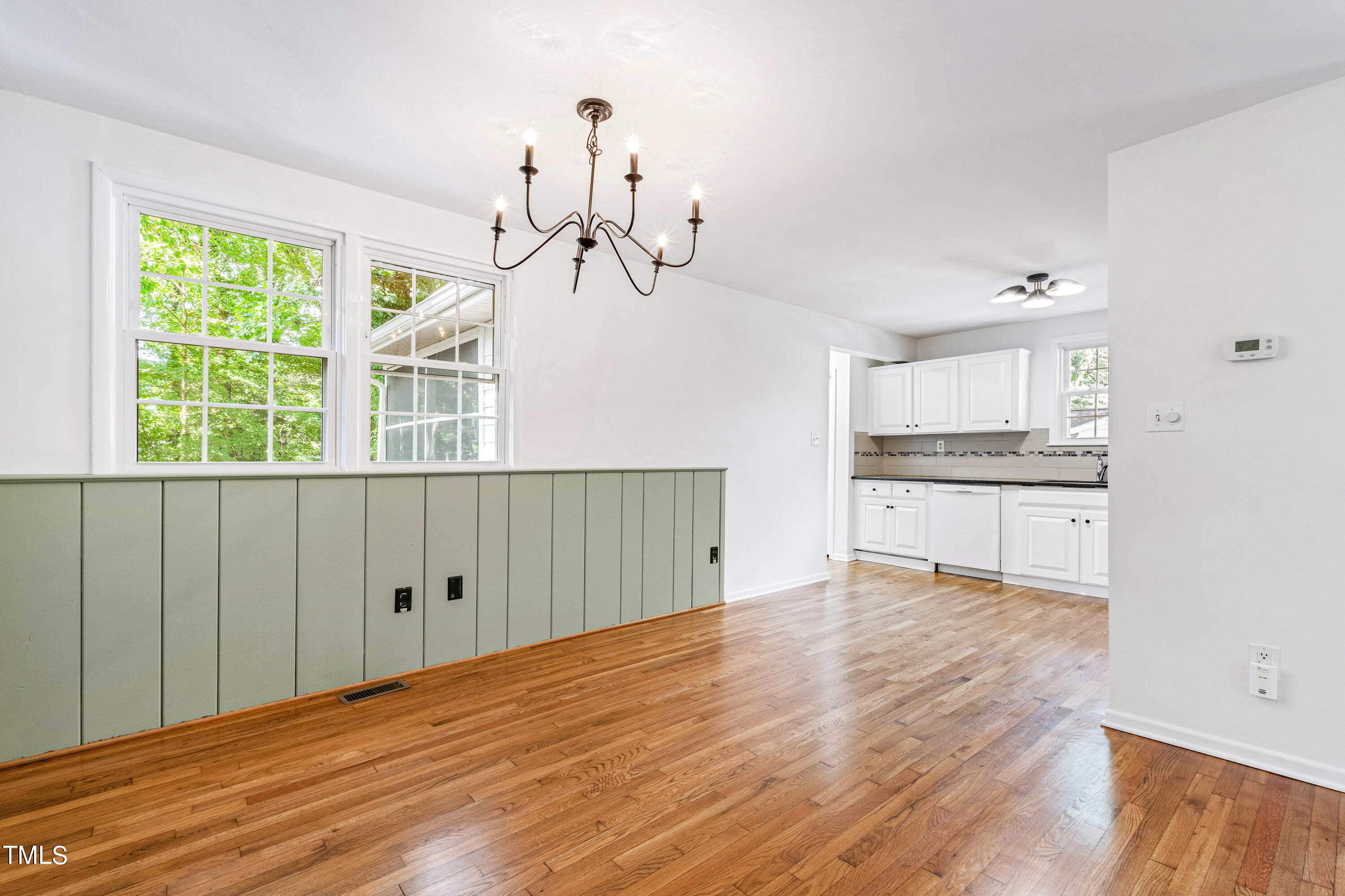 3505 Apache Drive