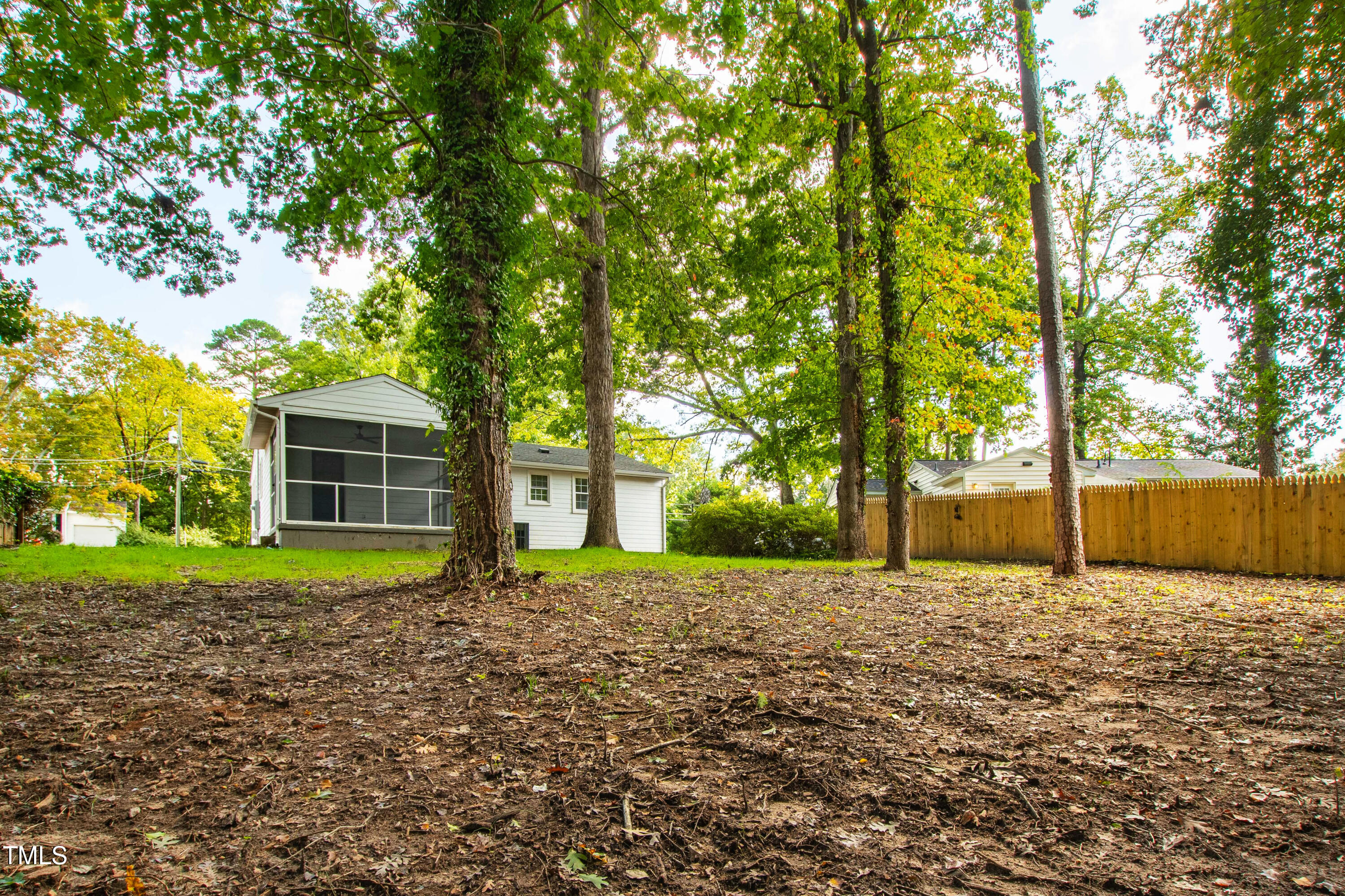 3505 Apache Drive
