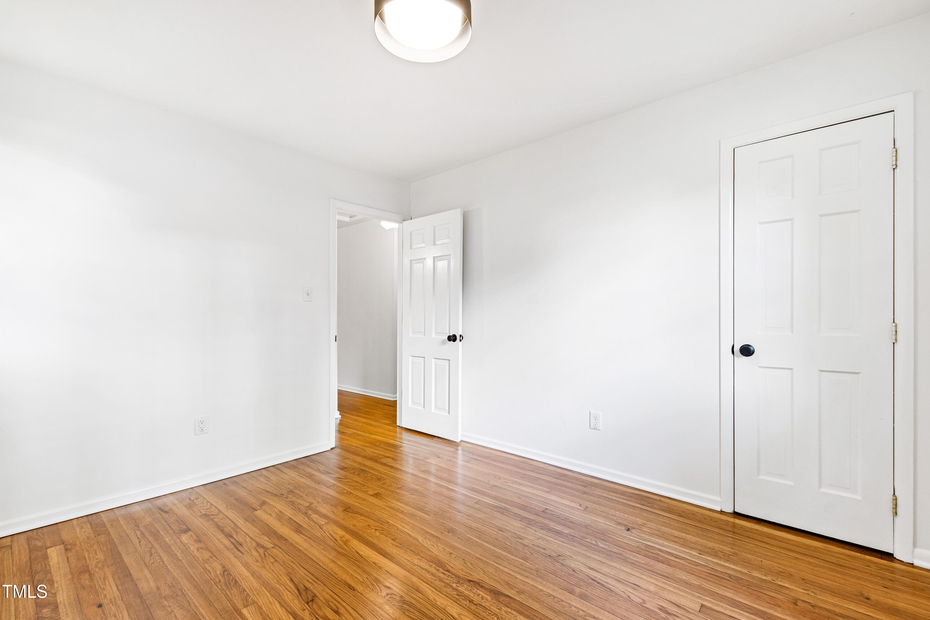 3505 Apache Drive