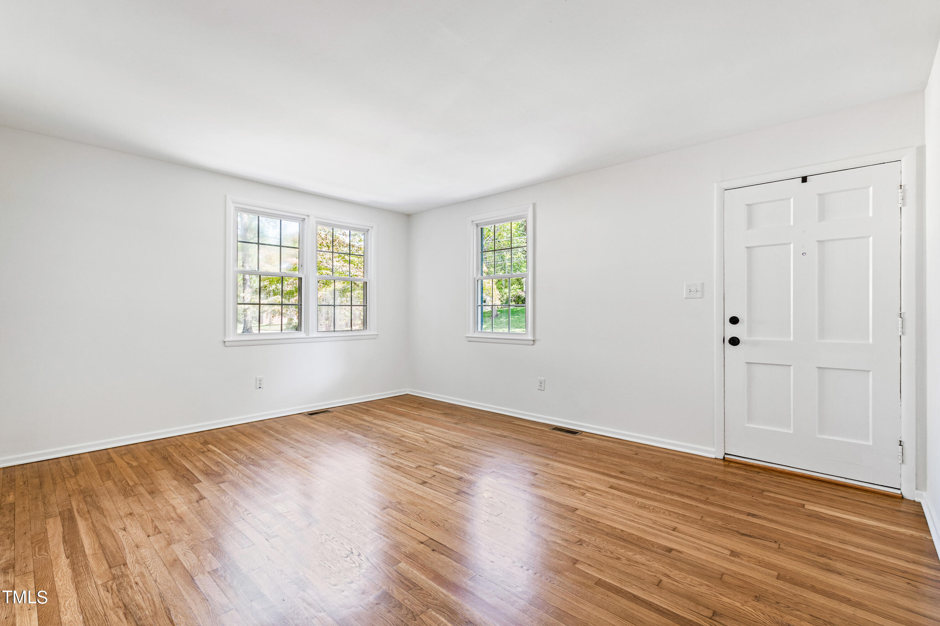 3505 Apache Drive