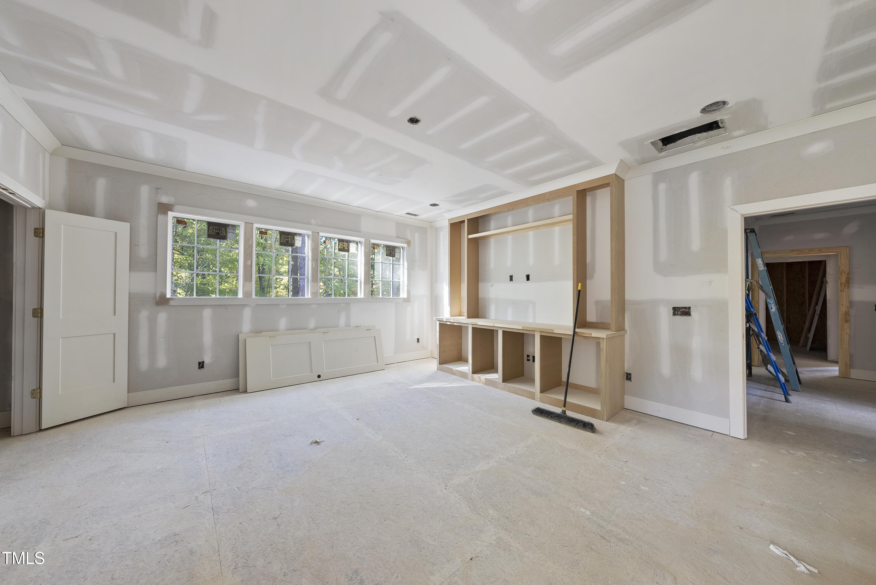1505 Lake Adventure Court