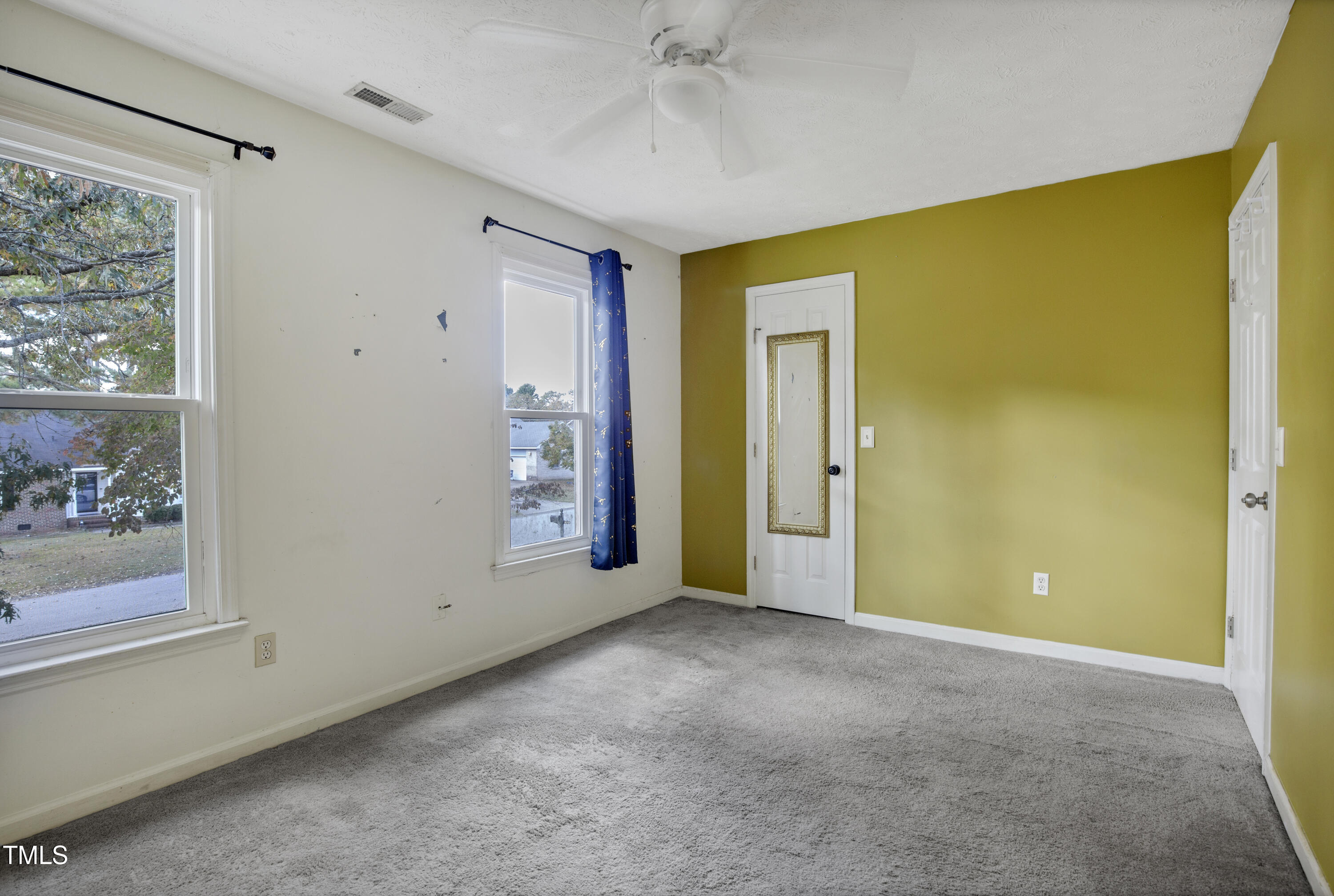 937 Flintwood Road
