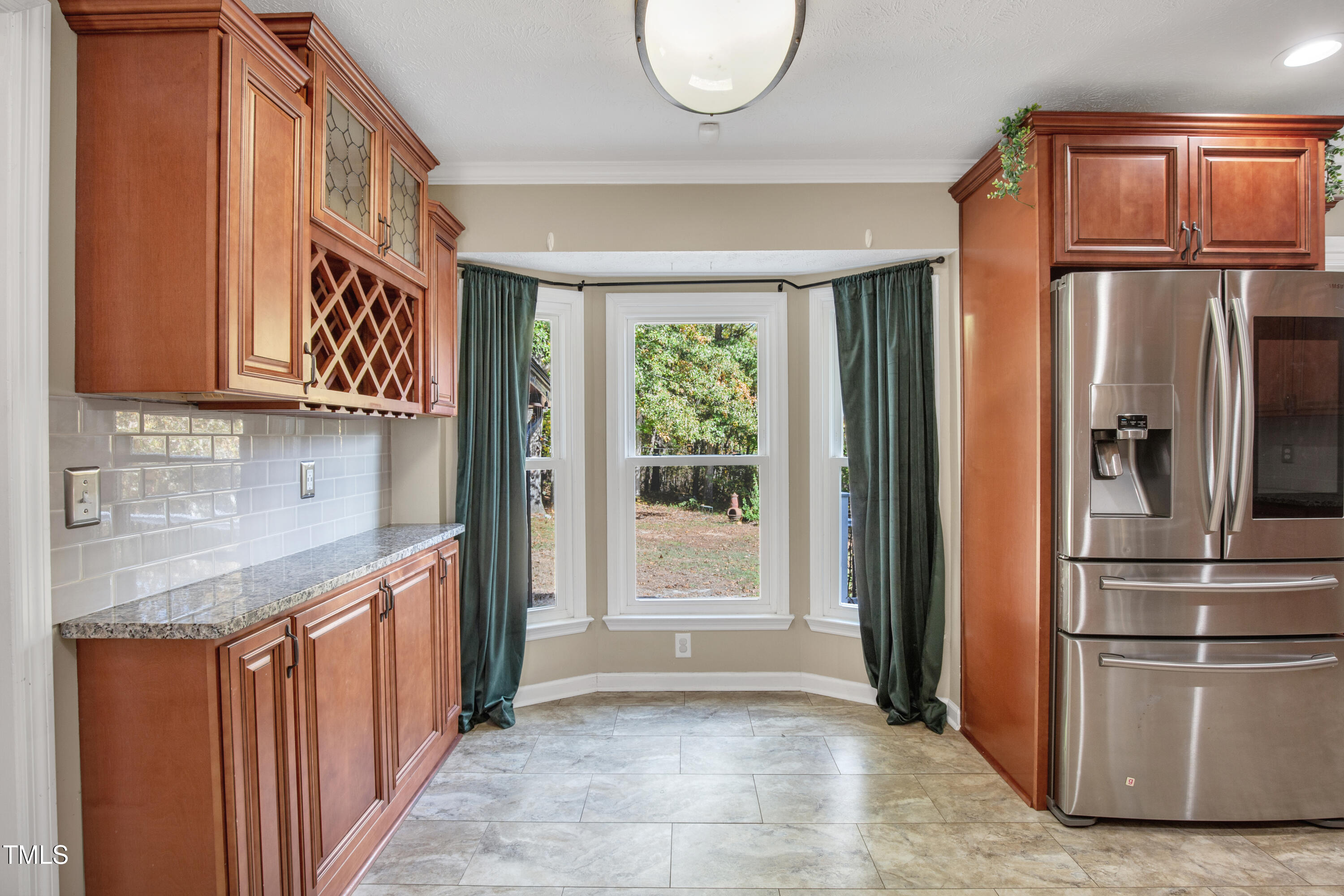937 Flintwood Road
