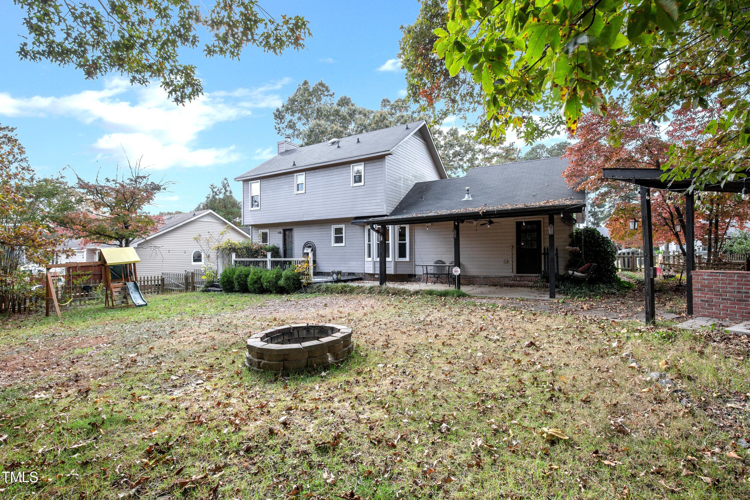 937 Flintwood Road