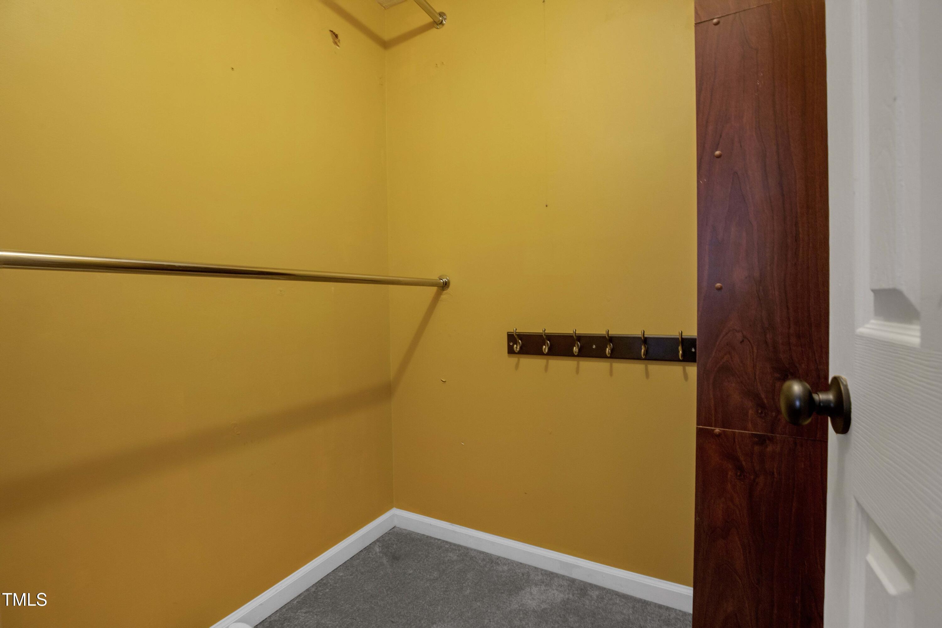 937 Flintwood Road