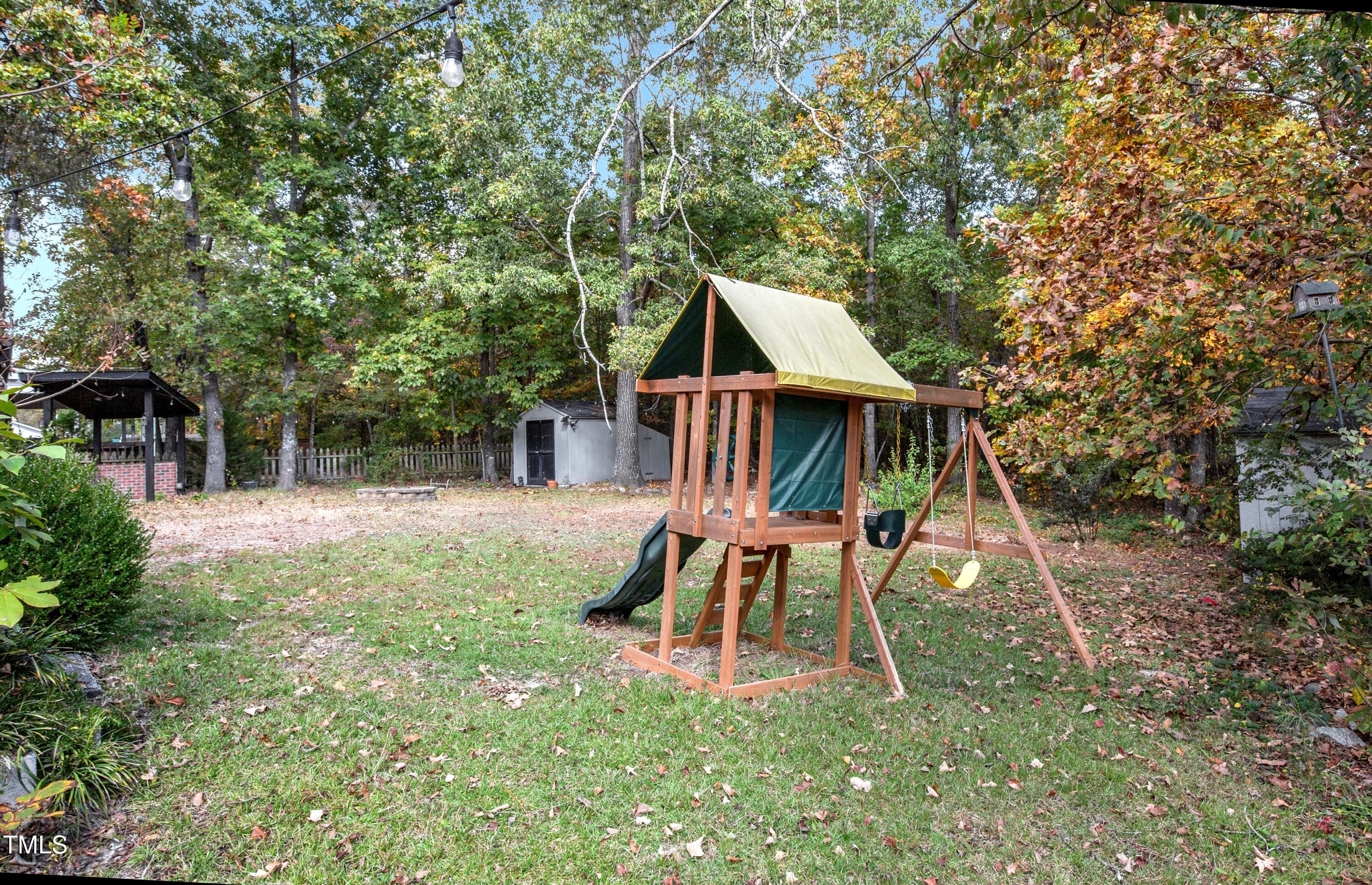937 Flintwood Road