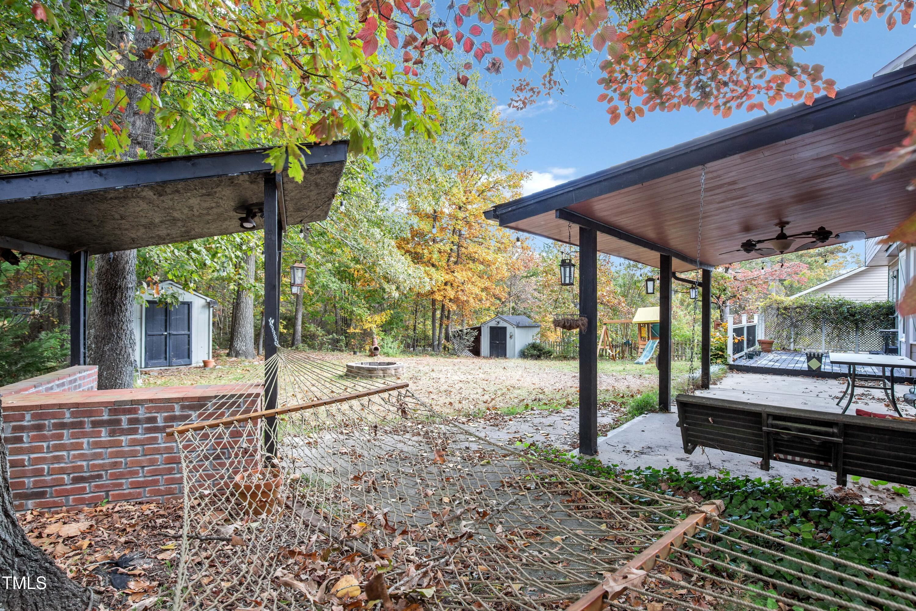 937 Flintwood Road
