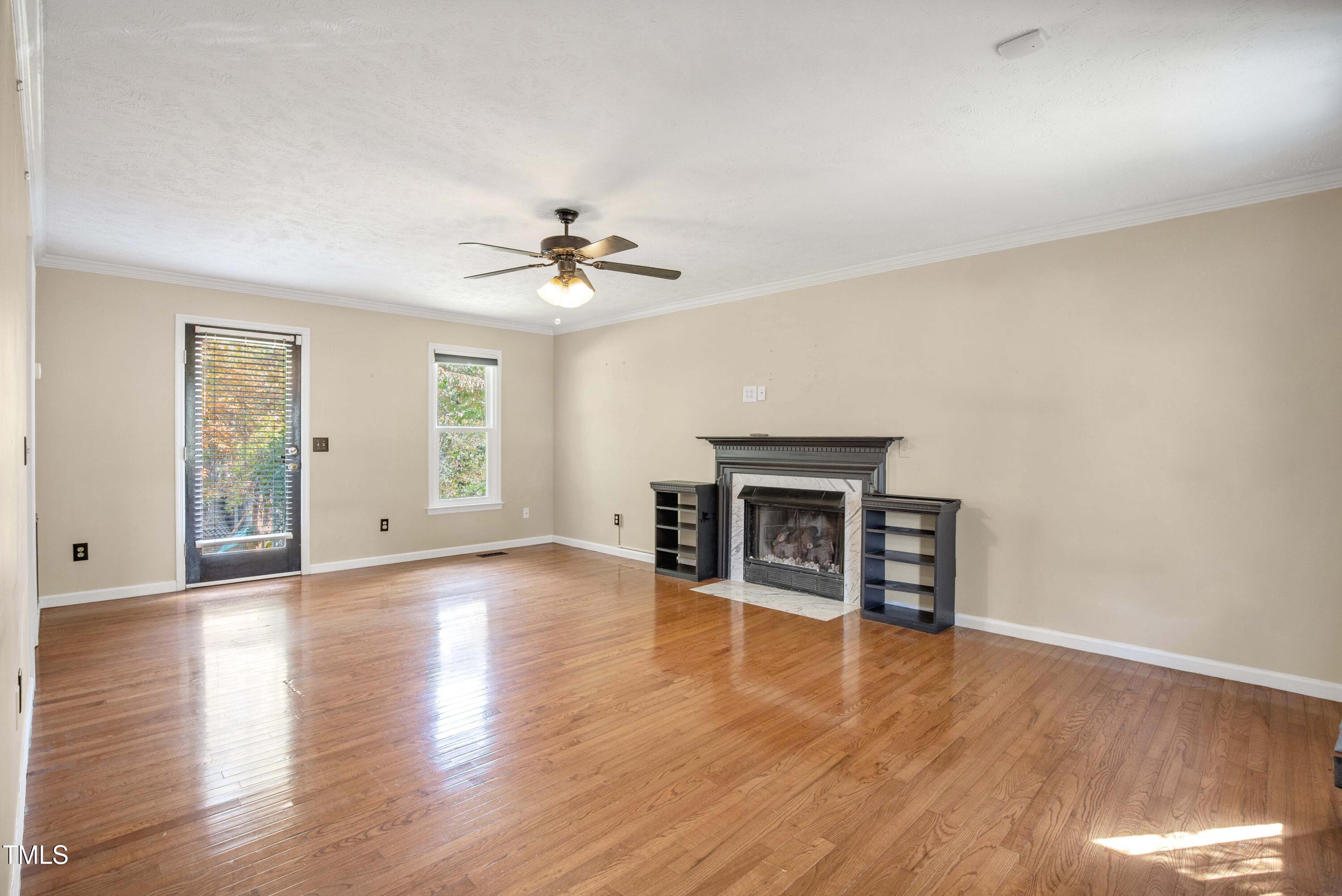 937 Flintwood Road