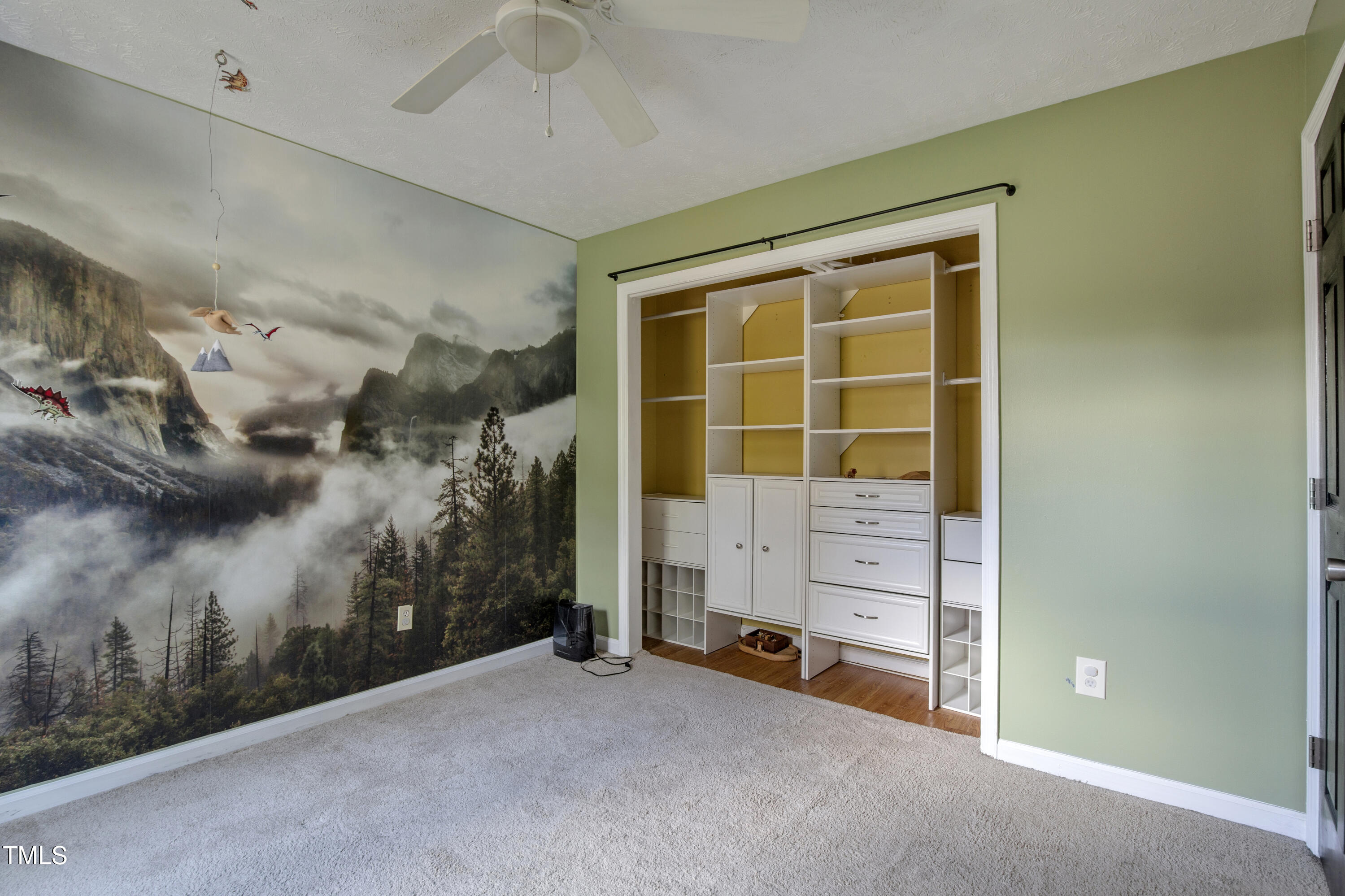 937 Flintwood Road