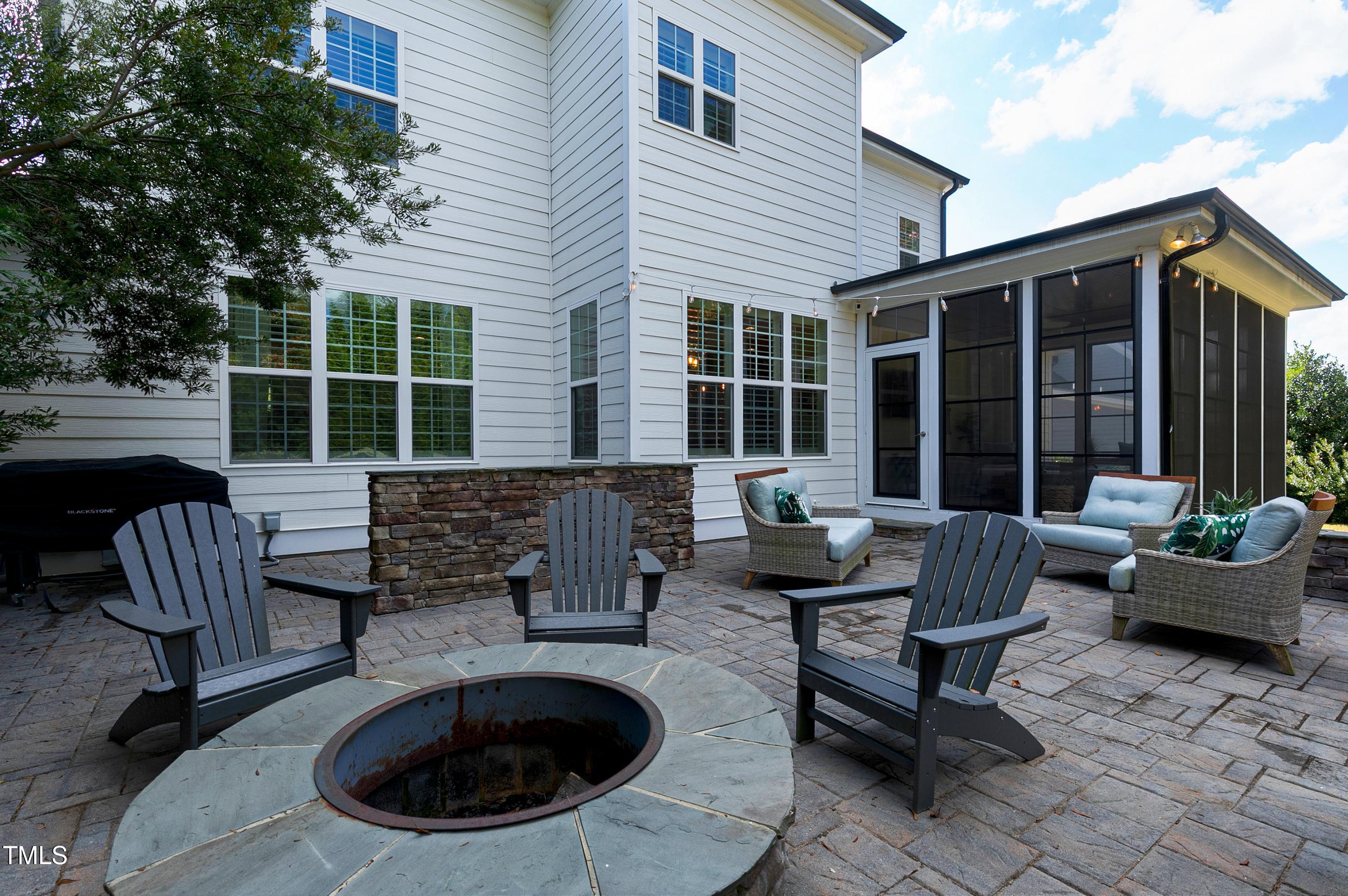 210 Sunset Bluffs Drive