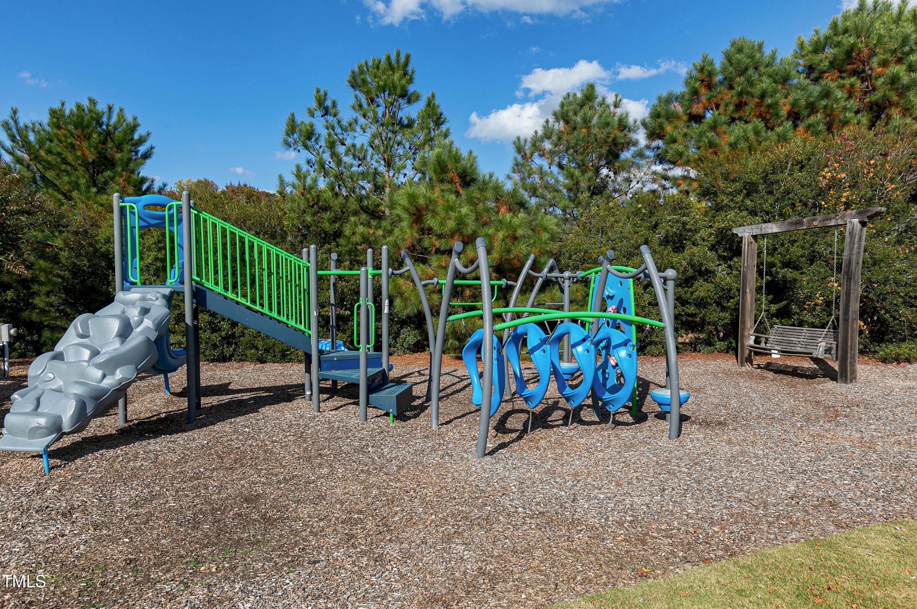 210 Sunset Bluffs Drive