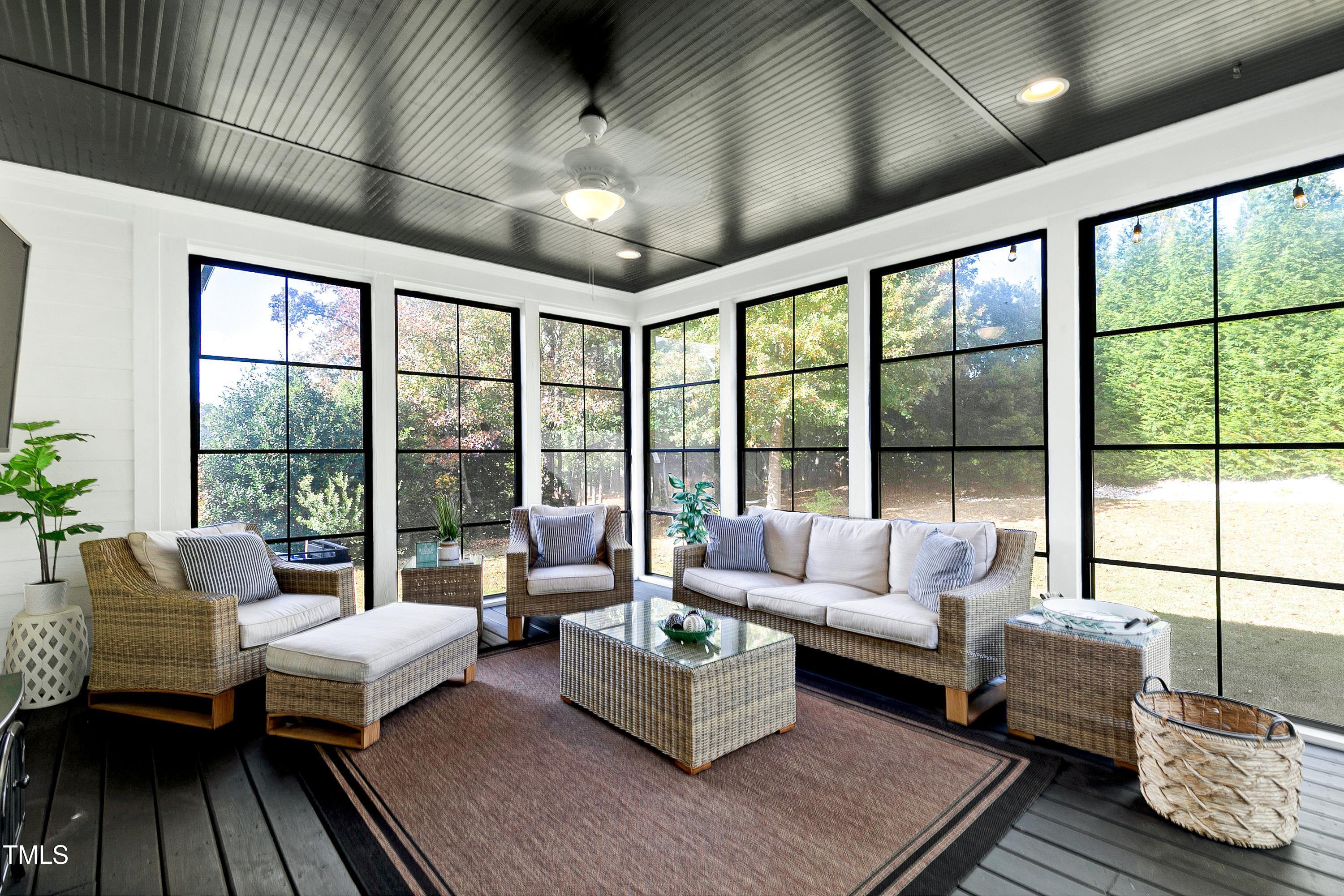 210 Sunset Bluffs Drive