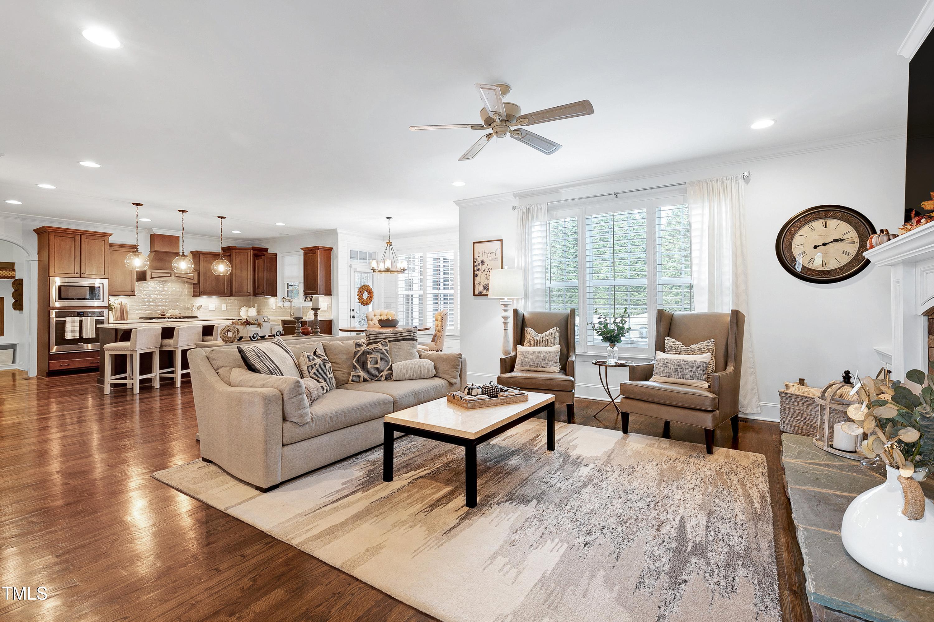 210 Sunset Bluffs Drive