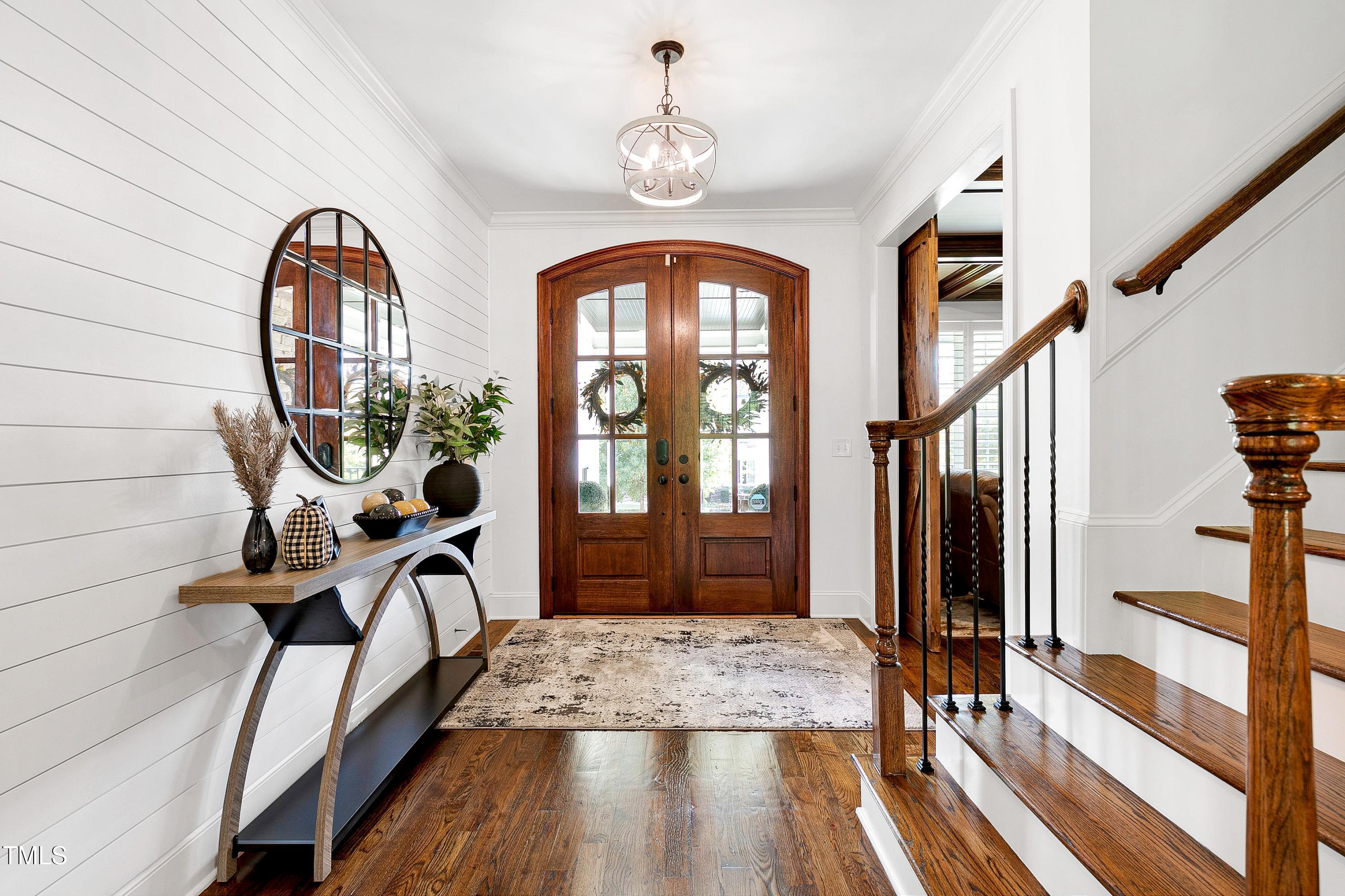 210 Sunset Bluffs Drive