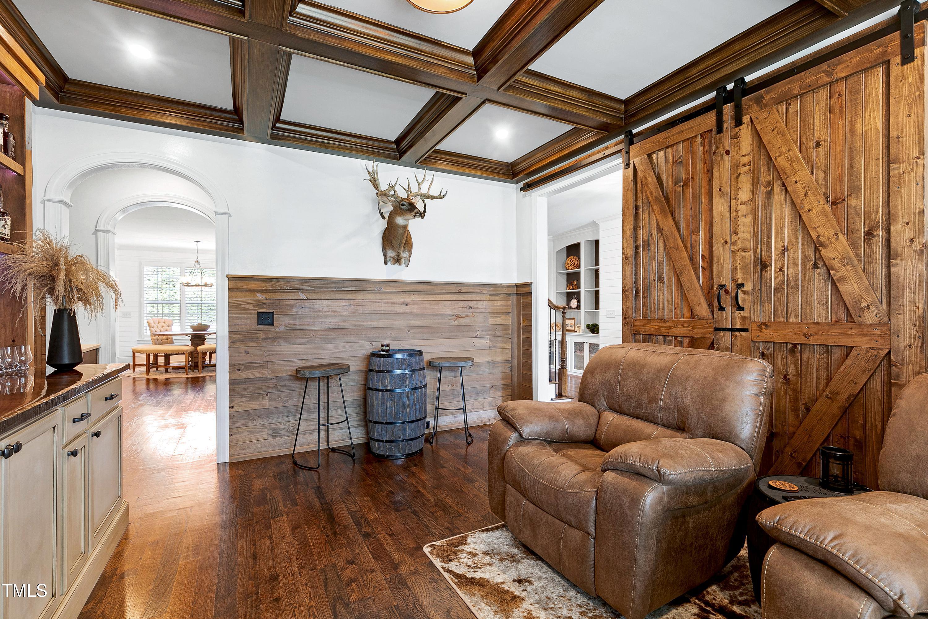 210 Sunset Bluffs Drive