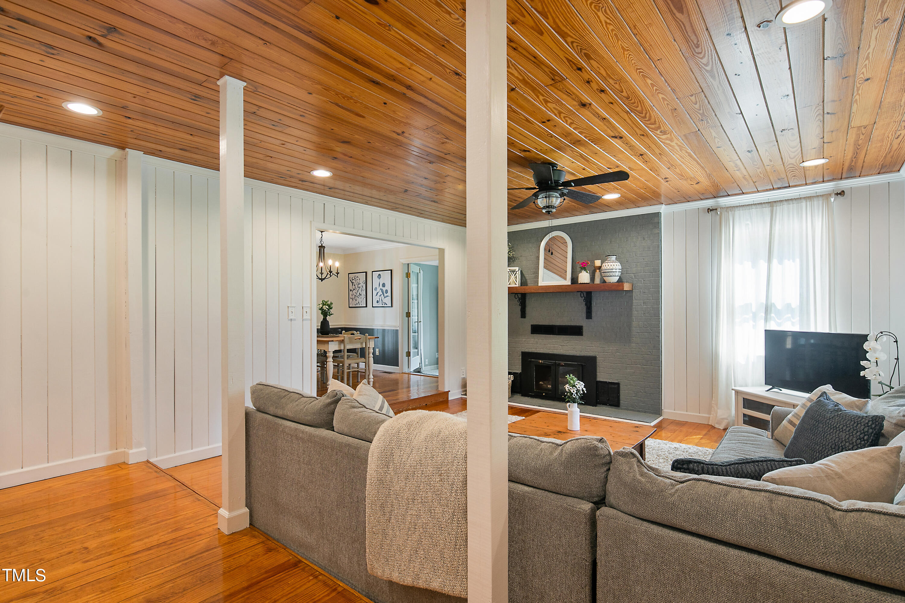 362 Lakeview Drive