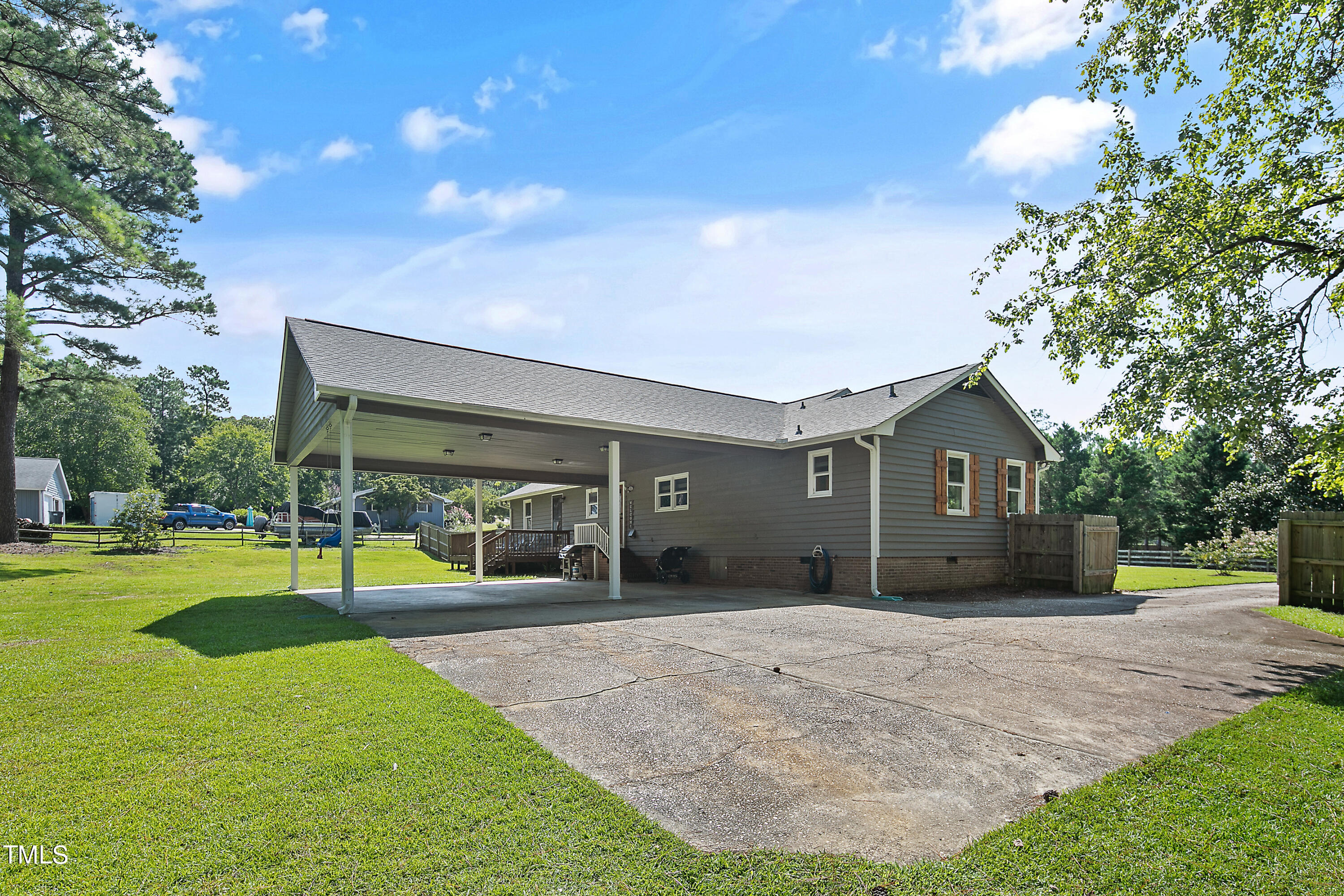 362 Lakeview Drive
