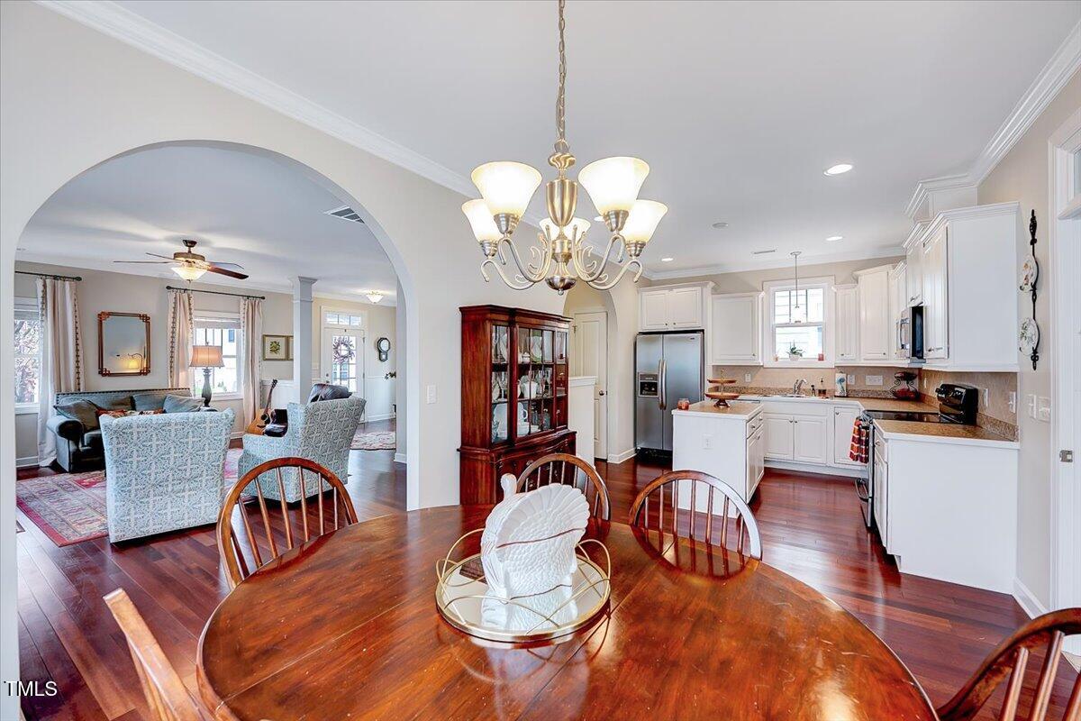 805 Leatherstone Lane