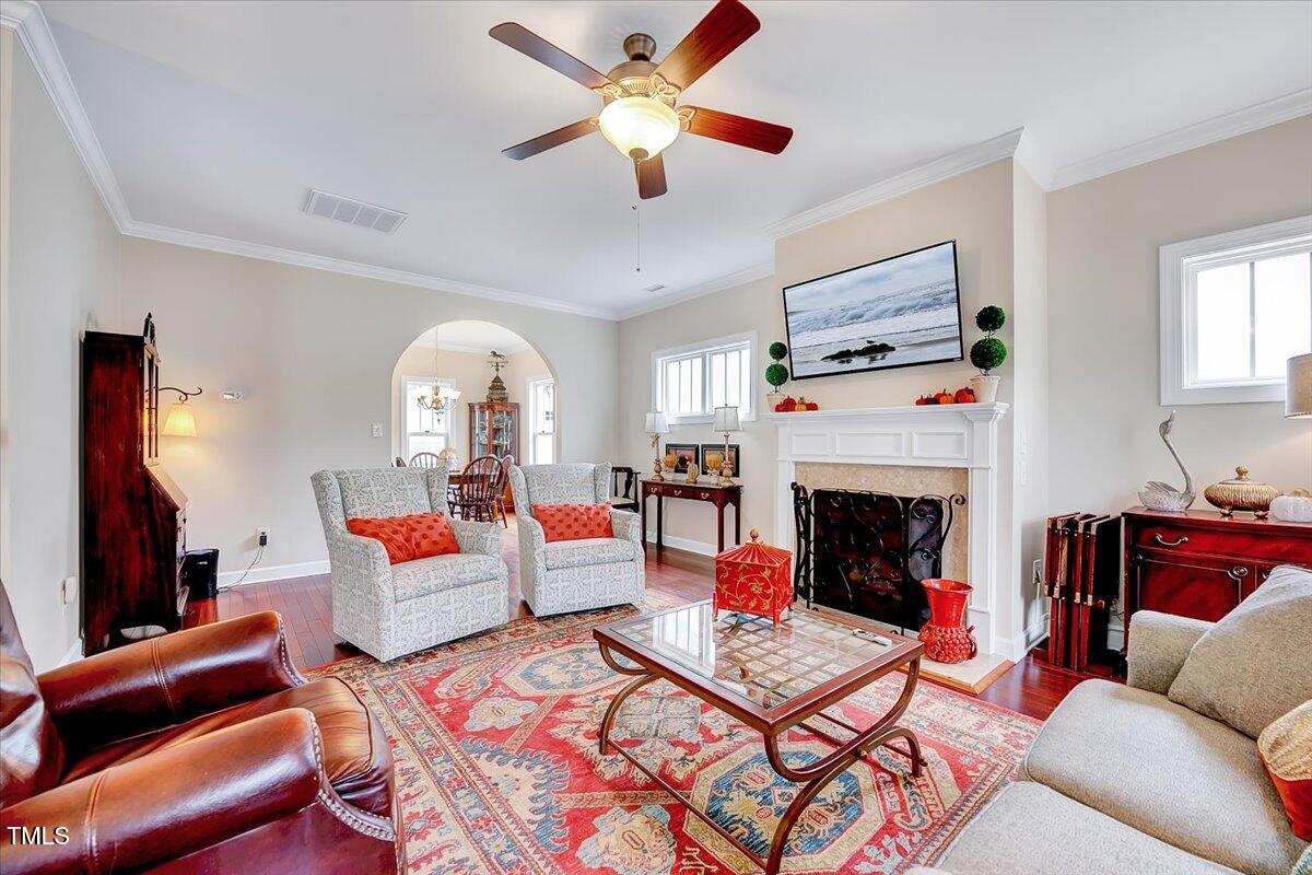 805 Leatherstone Lane