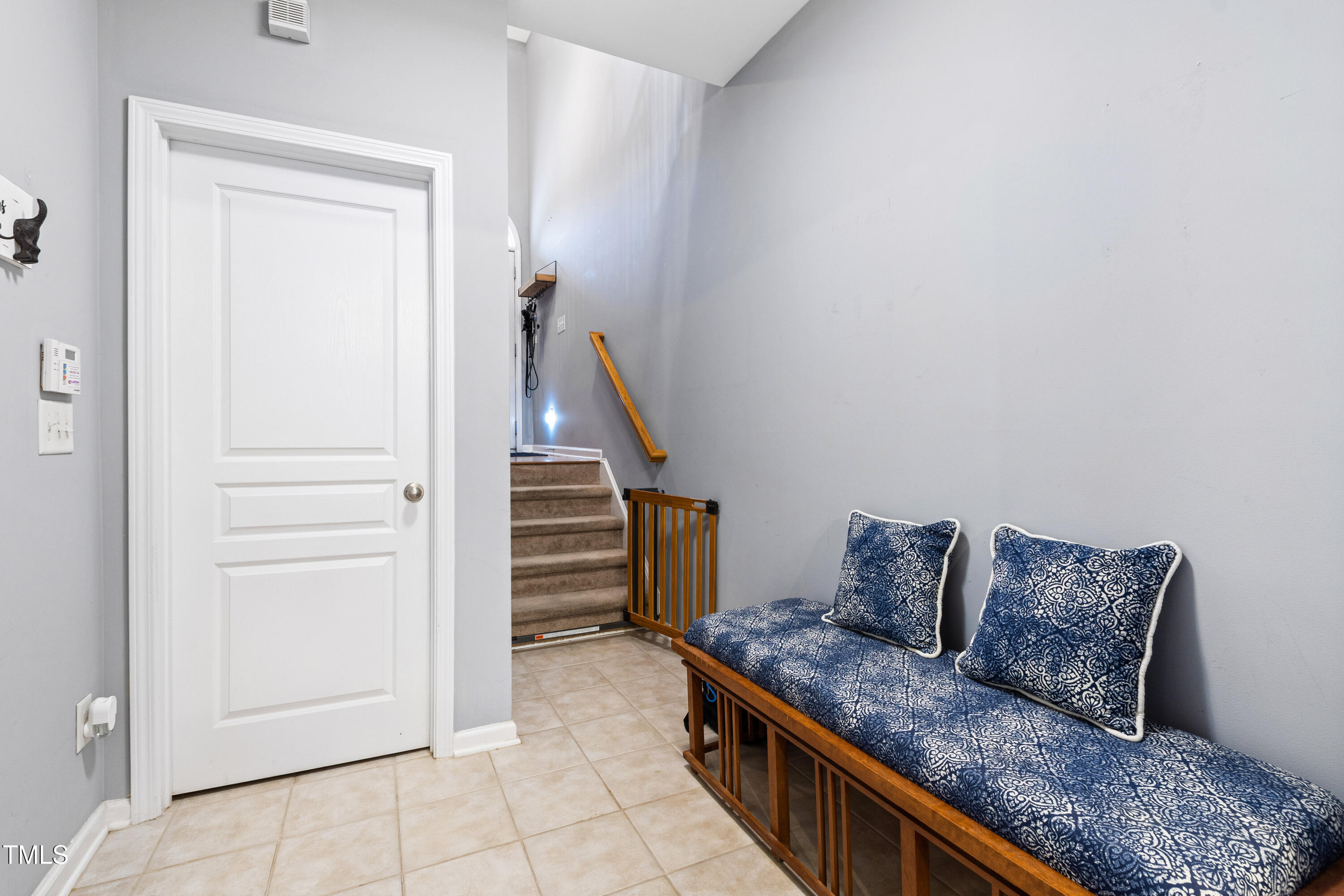 5927 Cameo Glass Way