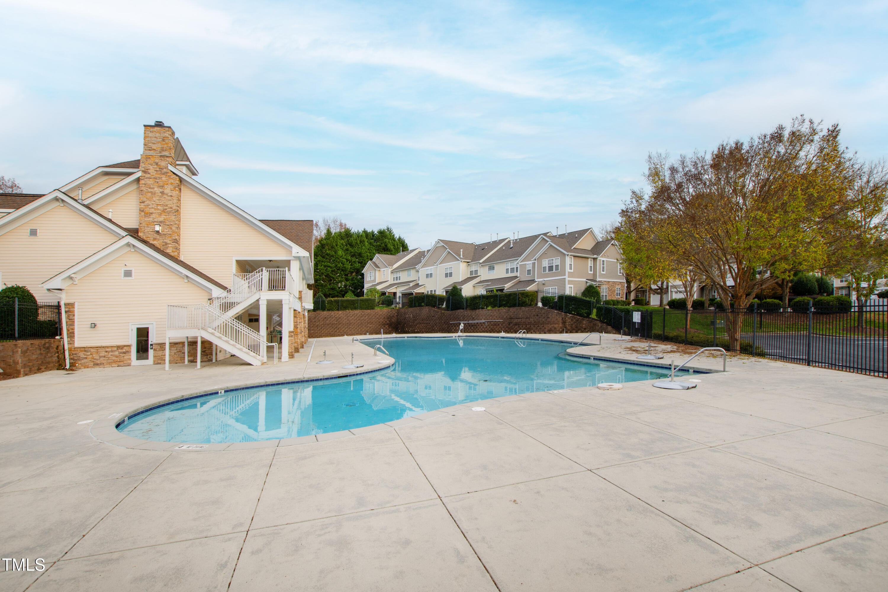 5927 Cameo Glass Way