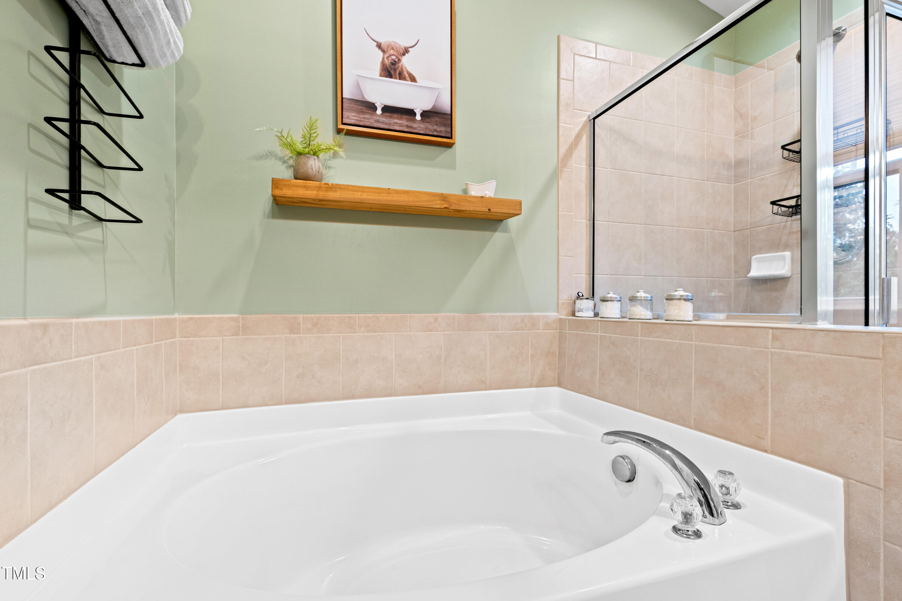 5927 Cameo Glass Way