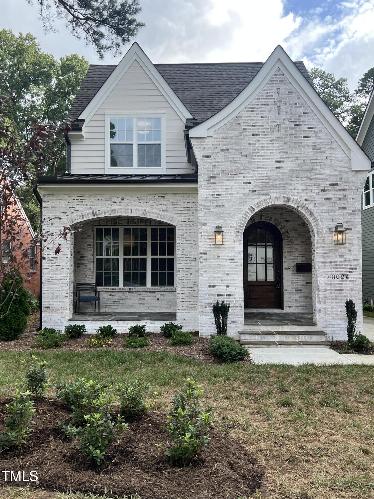 3302.5 Hall Place