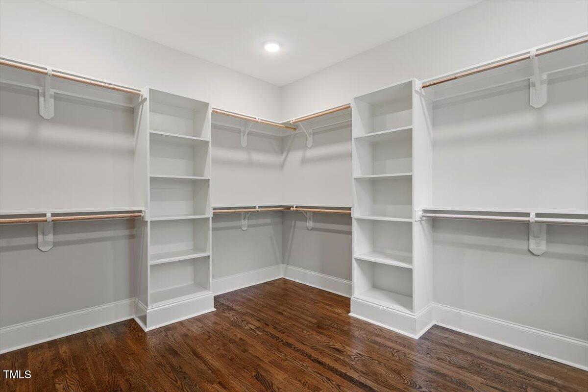 3302.5 Hall Place