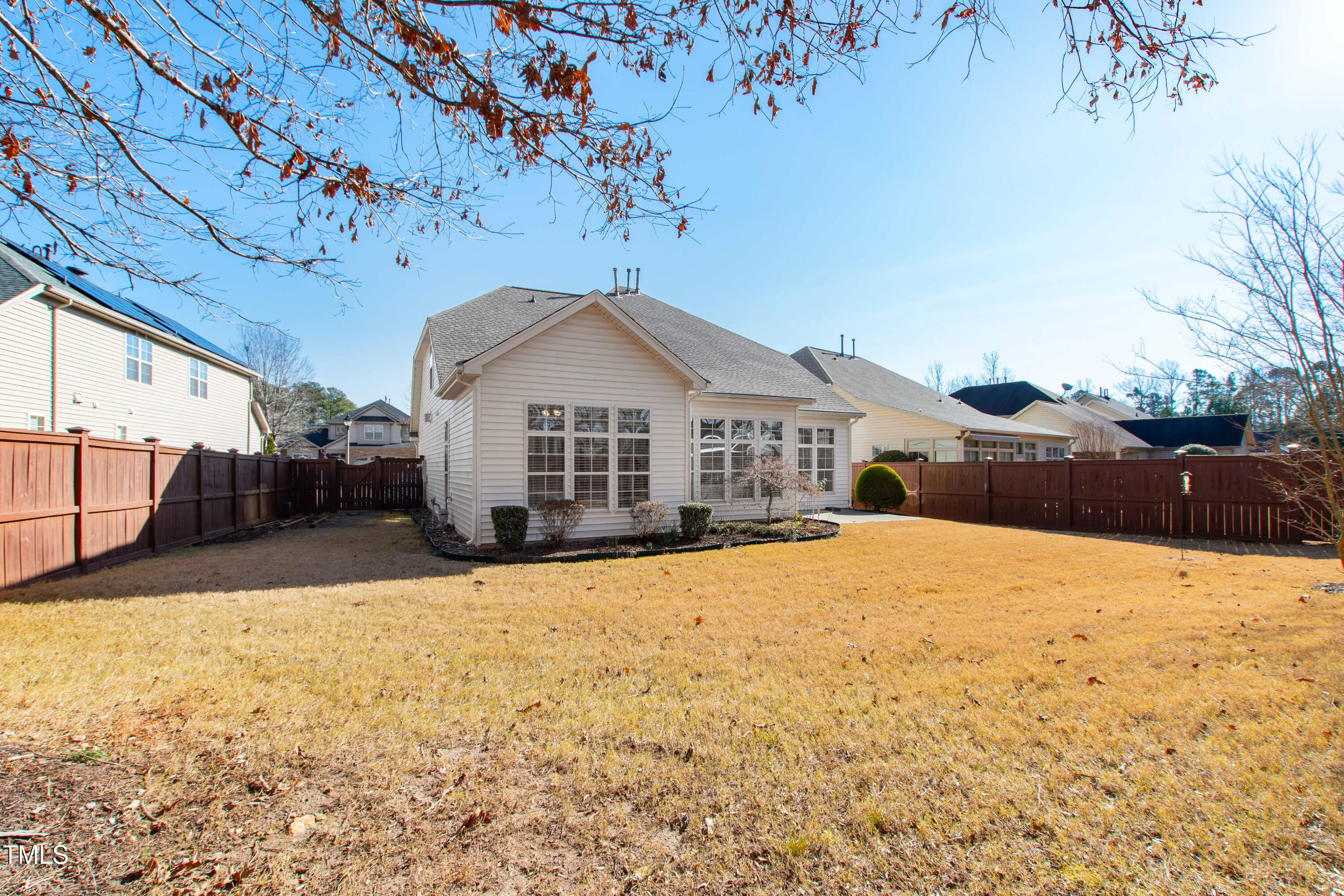 6111 Leesburg Lane