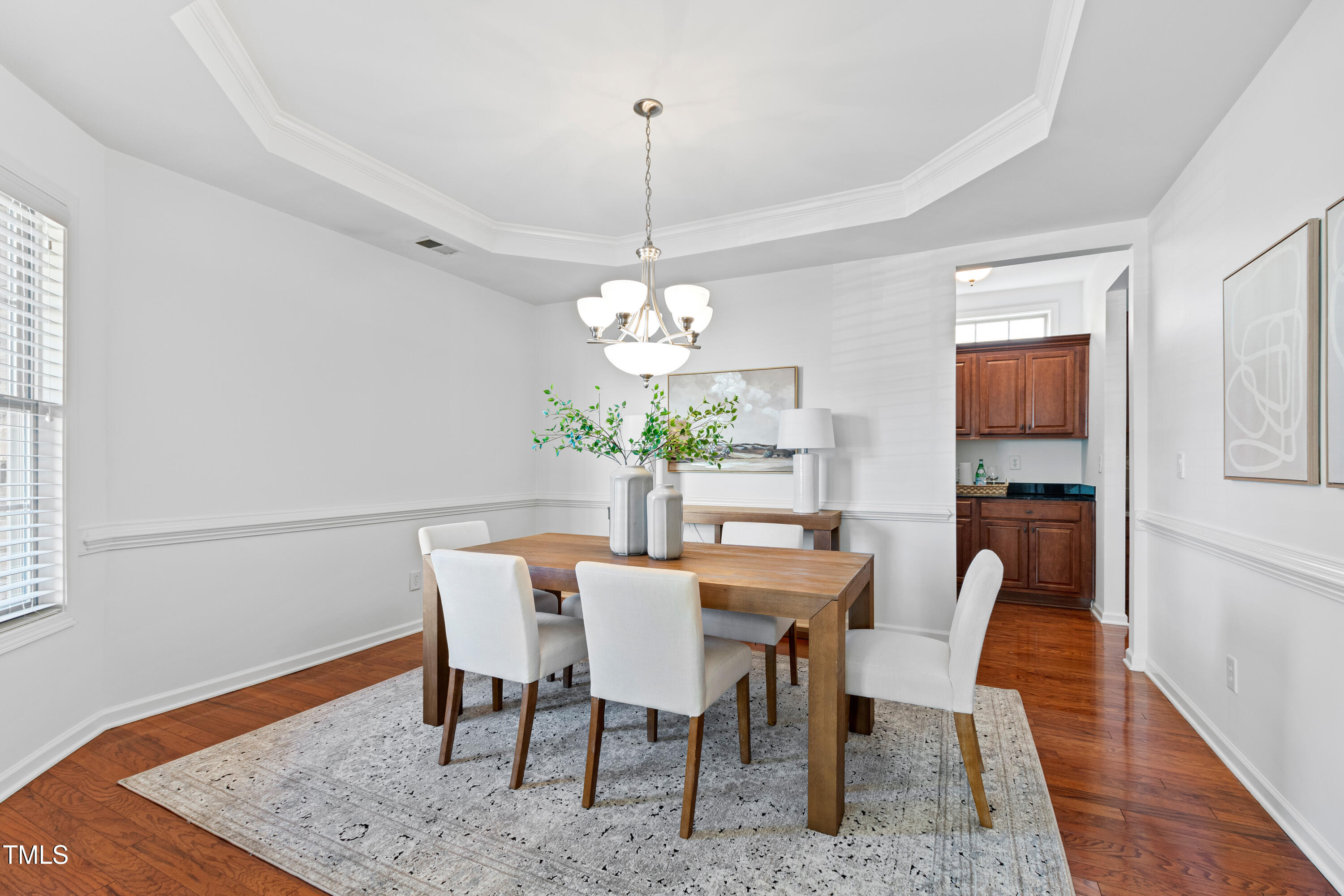 6111 Leesburg Lane