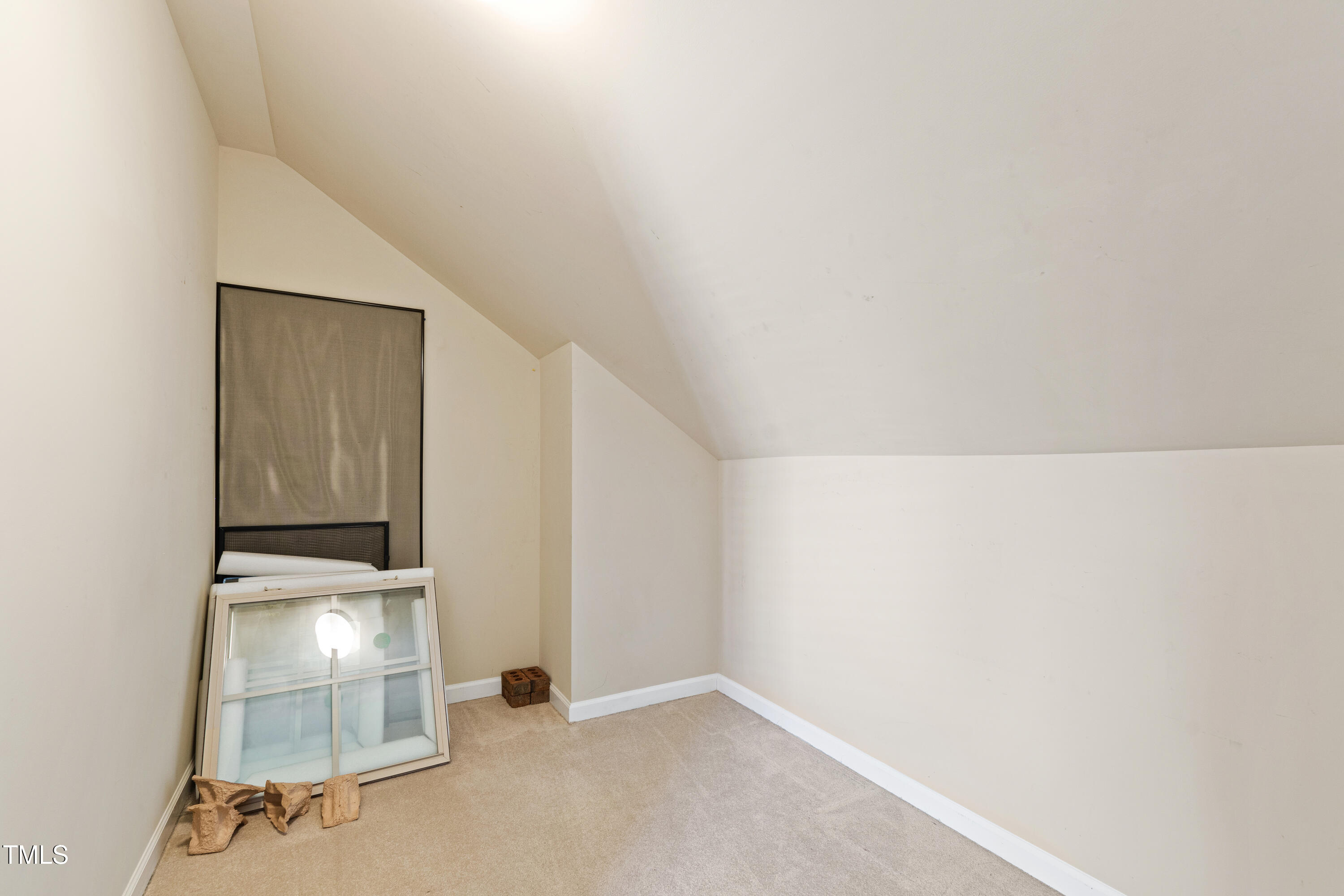 6111 Leesburg Lane