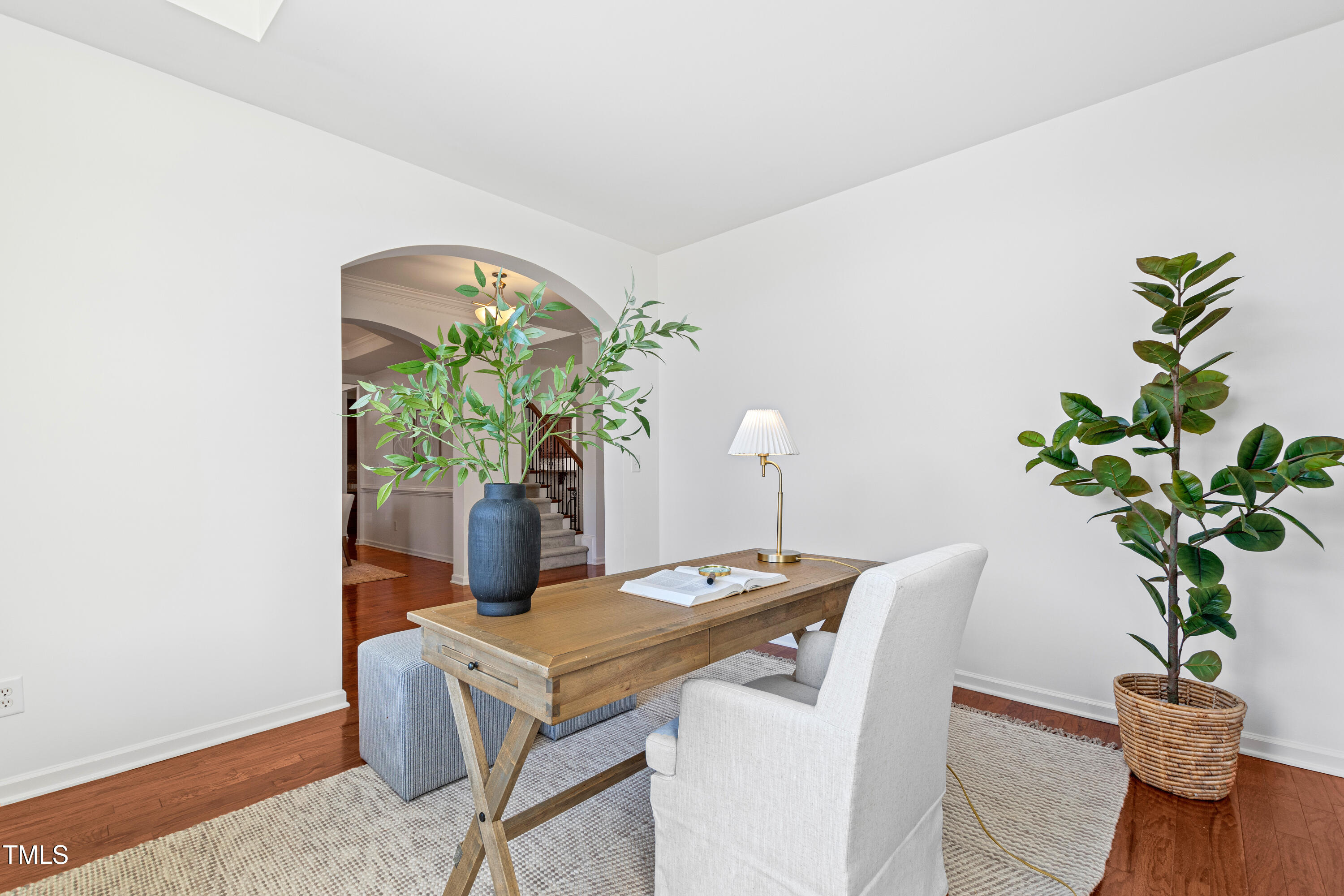 6111 Leesburg Lane