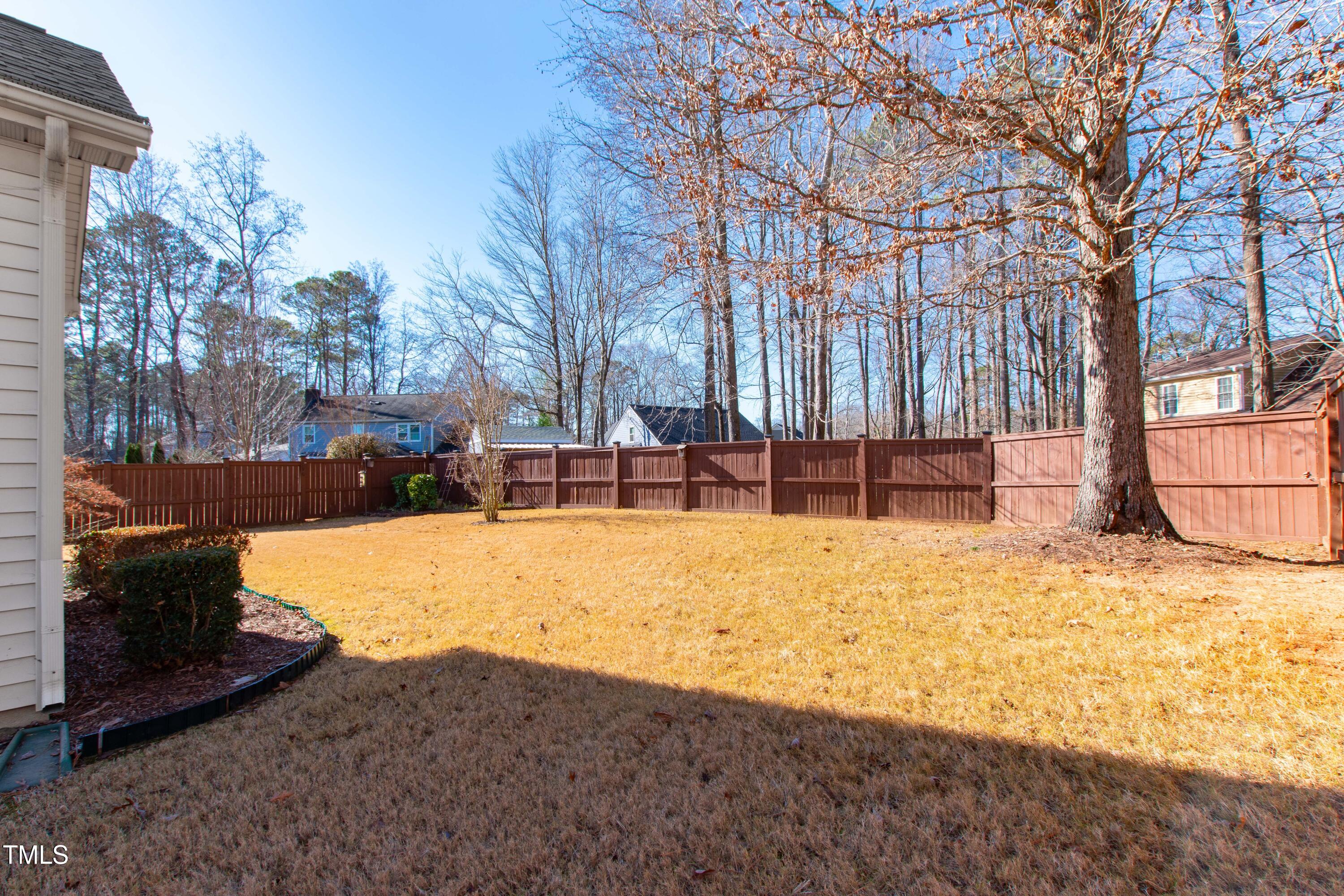 6111 Leesburg Lane